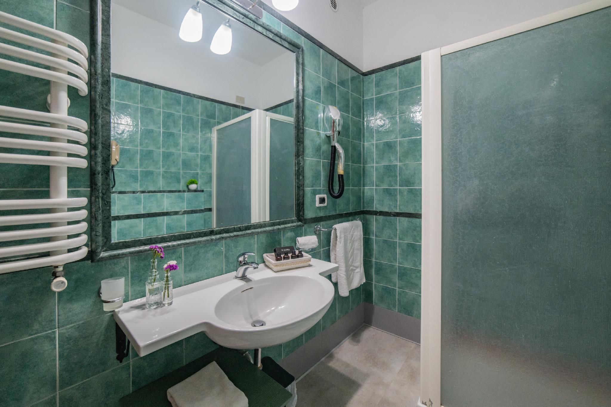 Casa Pertosa Appartamento-Appartamento-Bagno in camera con doccia-Apartamento