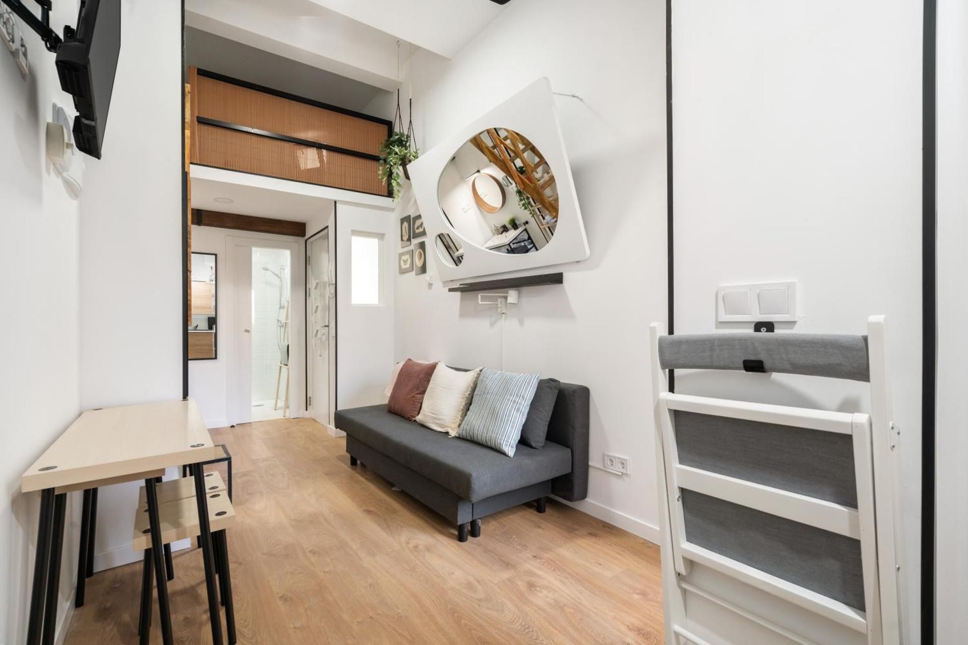 Studio - Split Level