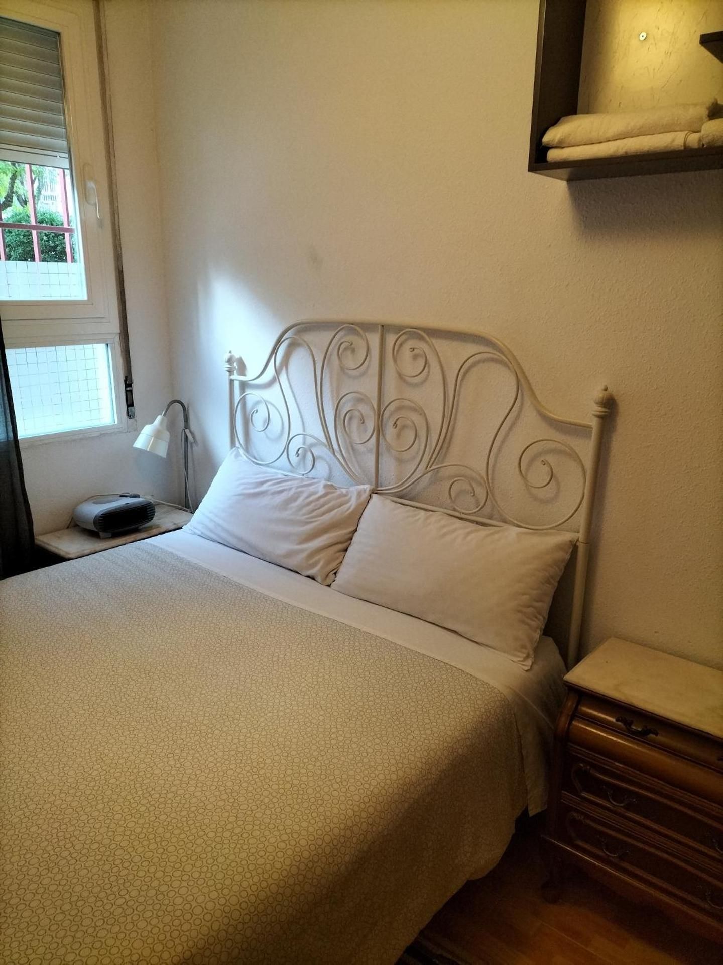 Standard Double Room with Shared Bathroom