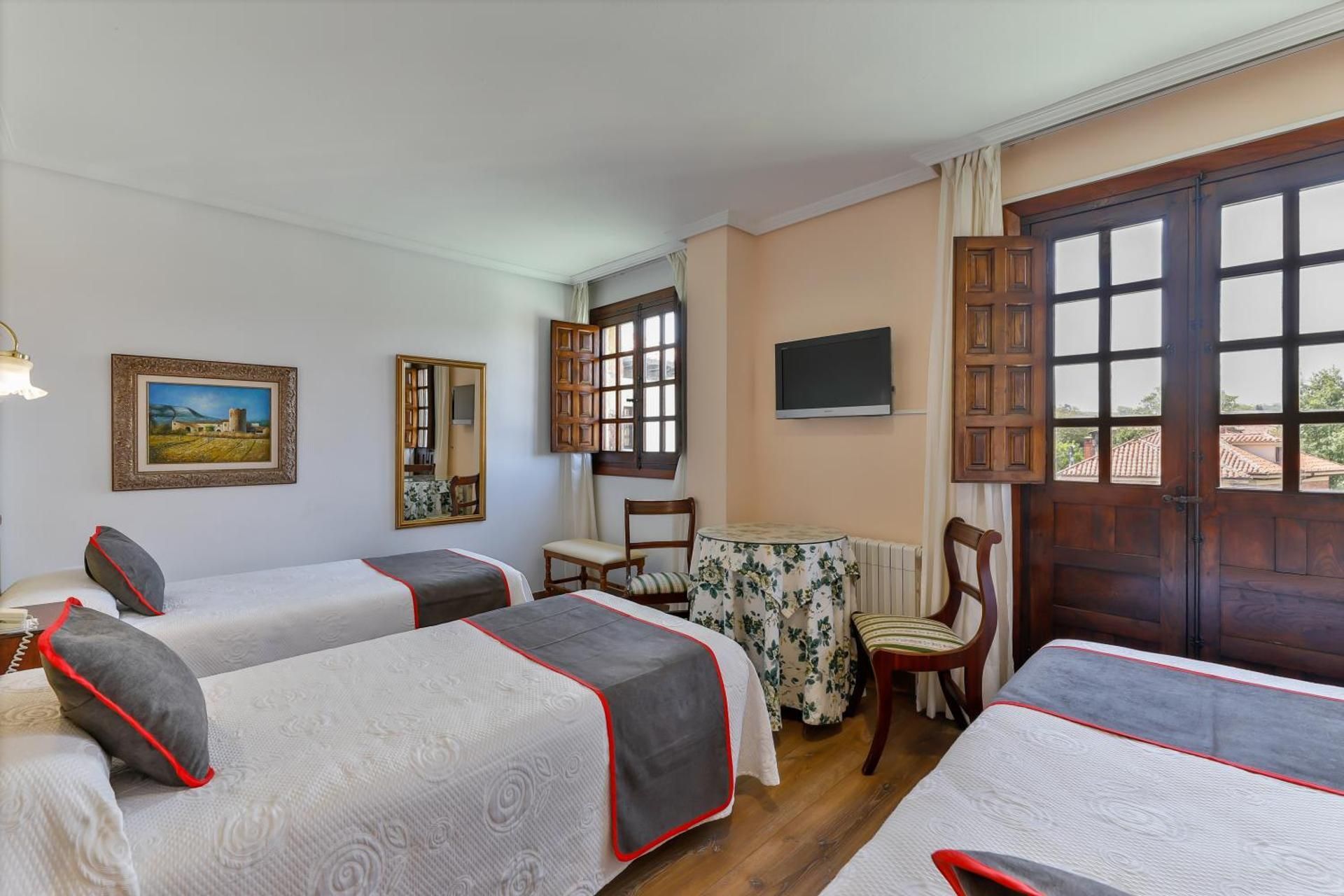 Triple Room