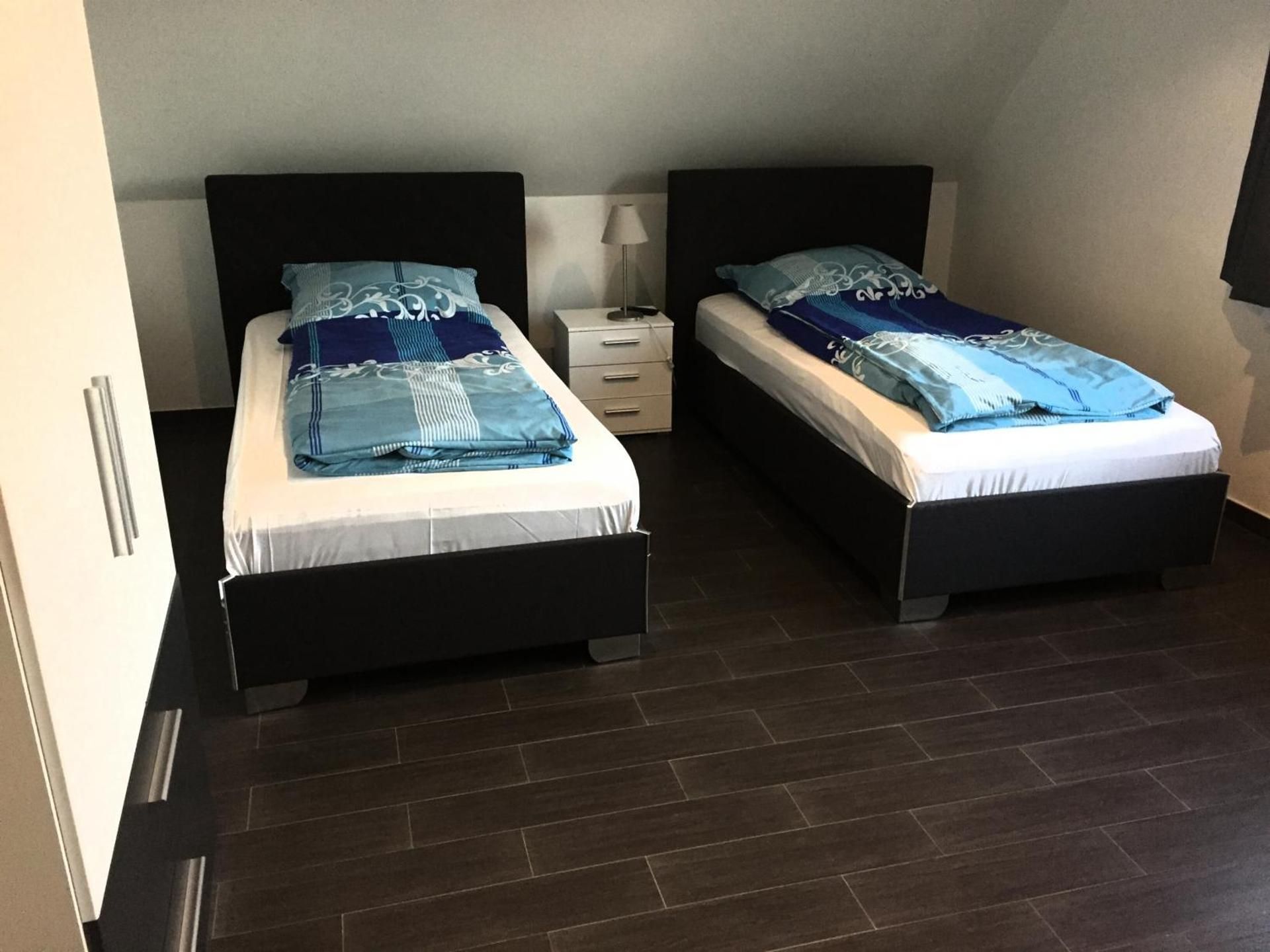 Double Room with Shared Shower and Toilet