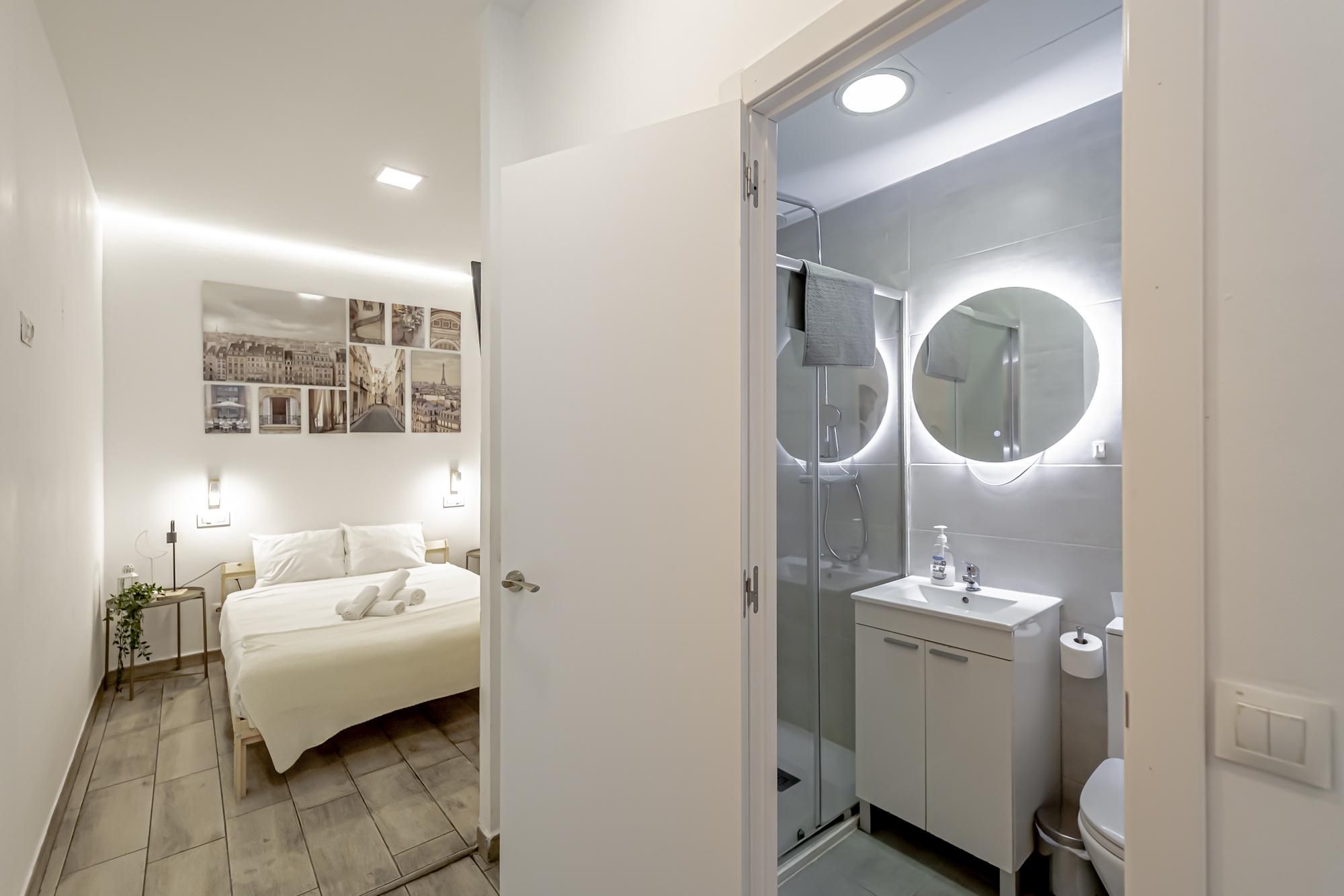 Apartamento-Moderno-Baño con ducha-Tetuán A
