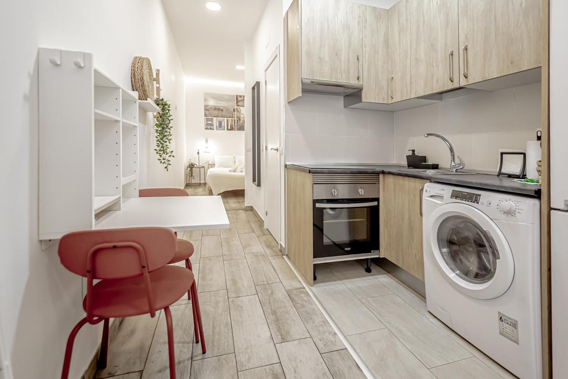 Apartment with Shower
