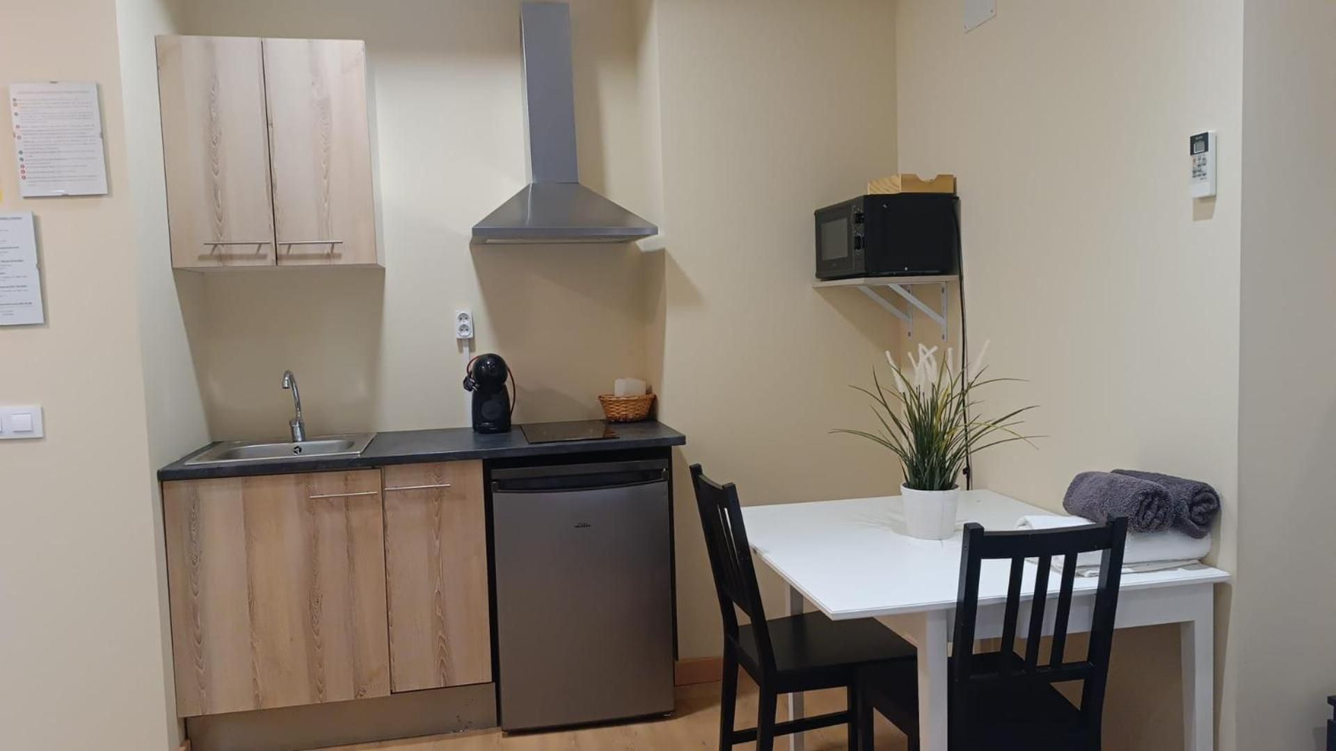 Estudios 85 - Cerca de Madrid, Toledo y Parque Warner