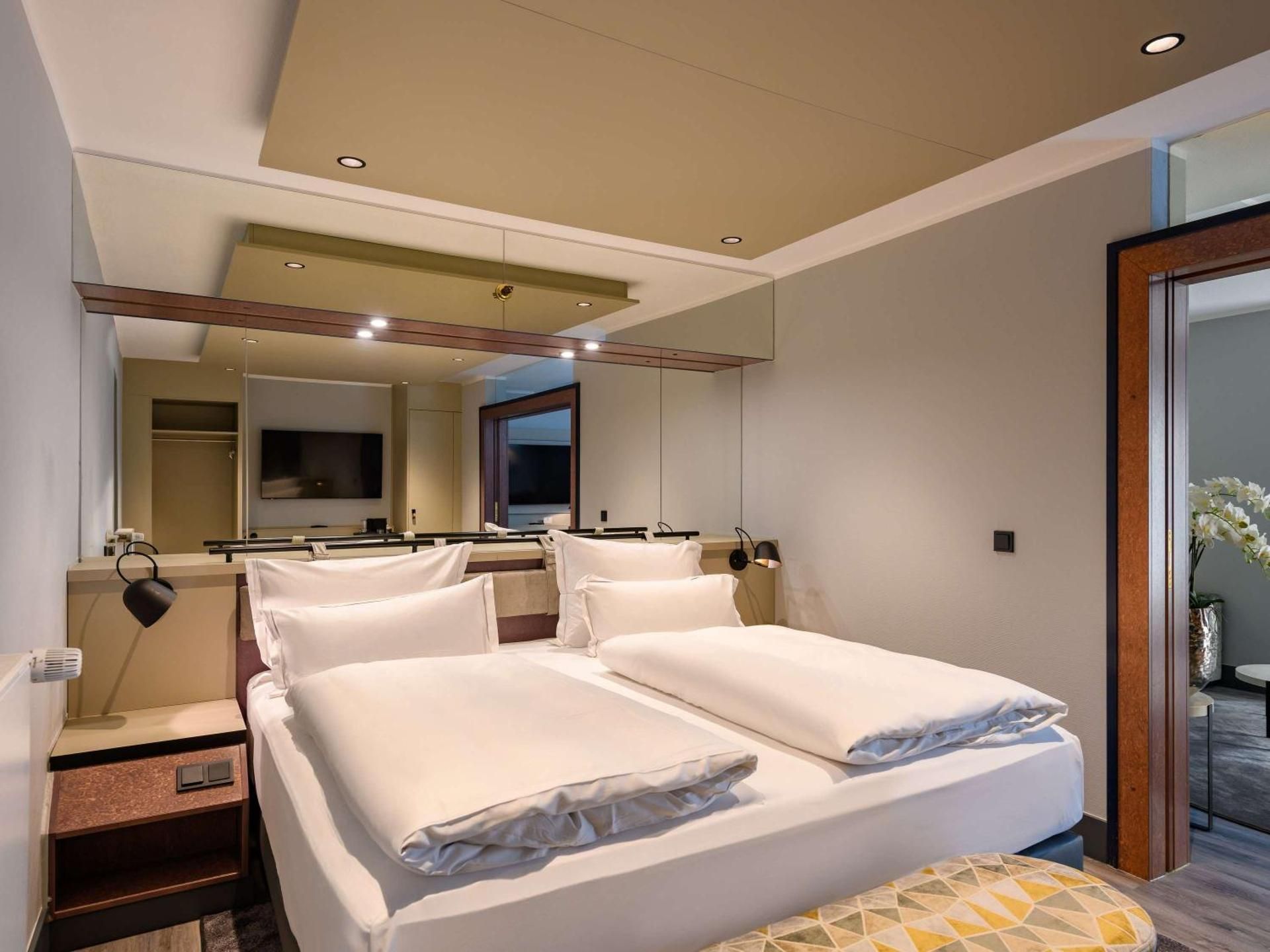 Executive Suite with King Bed