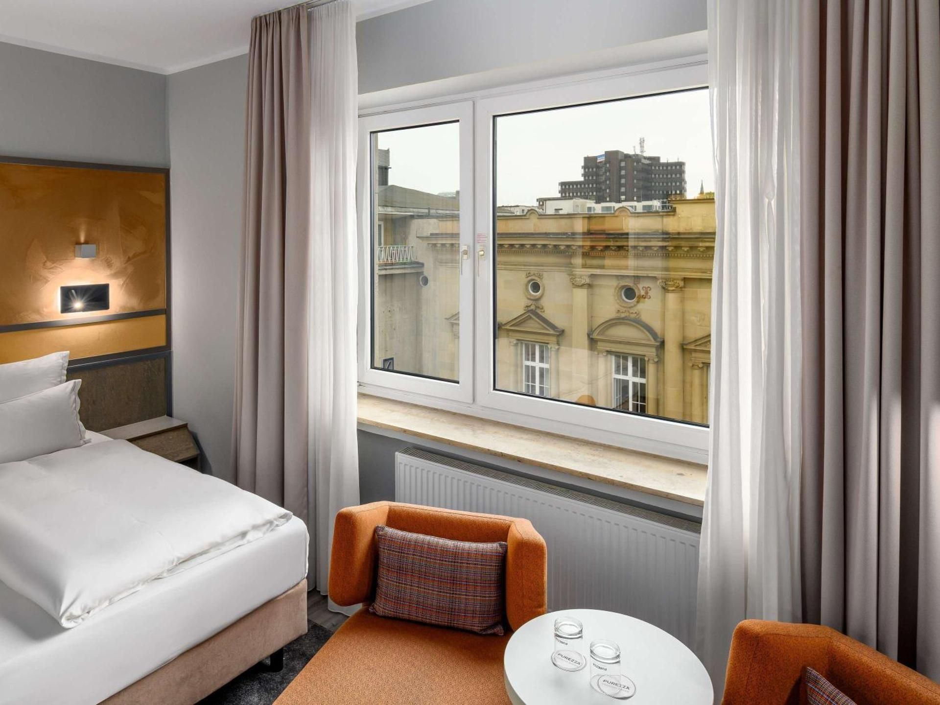 Standard Queen Room