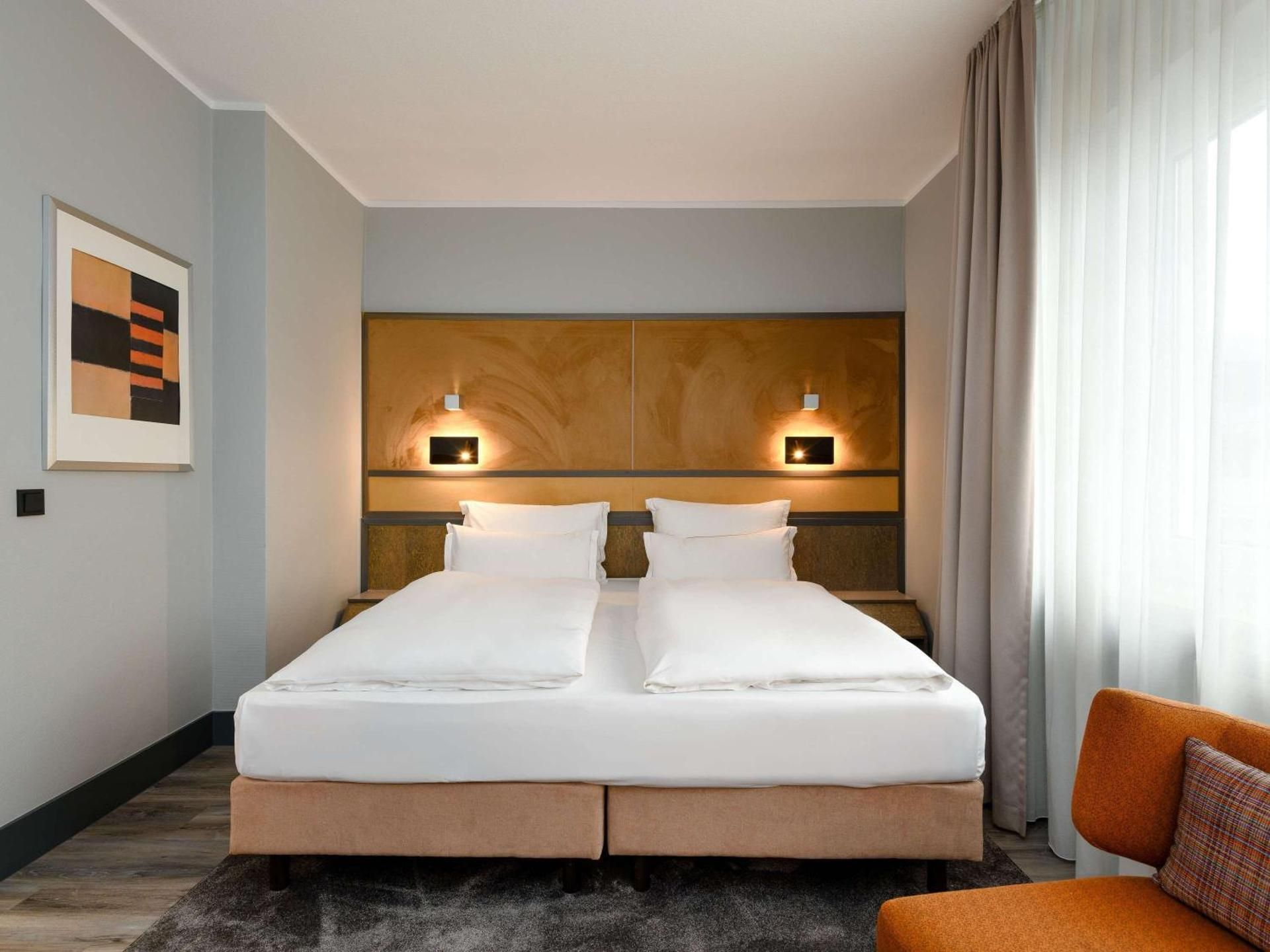 Standard Queen Room