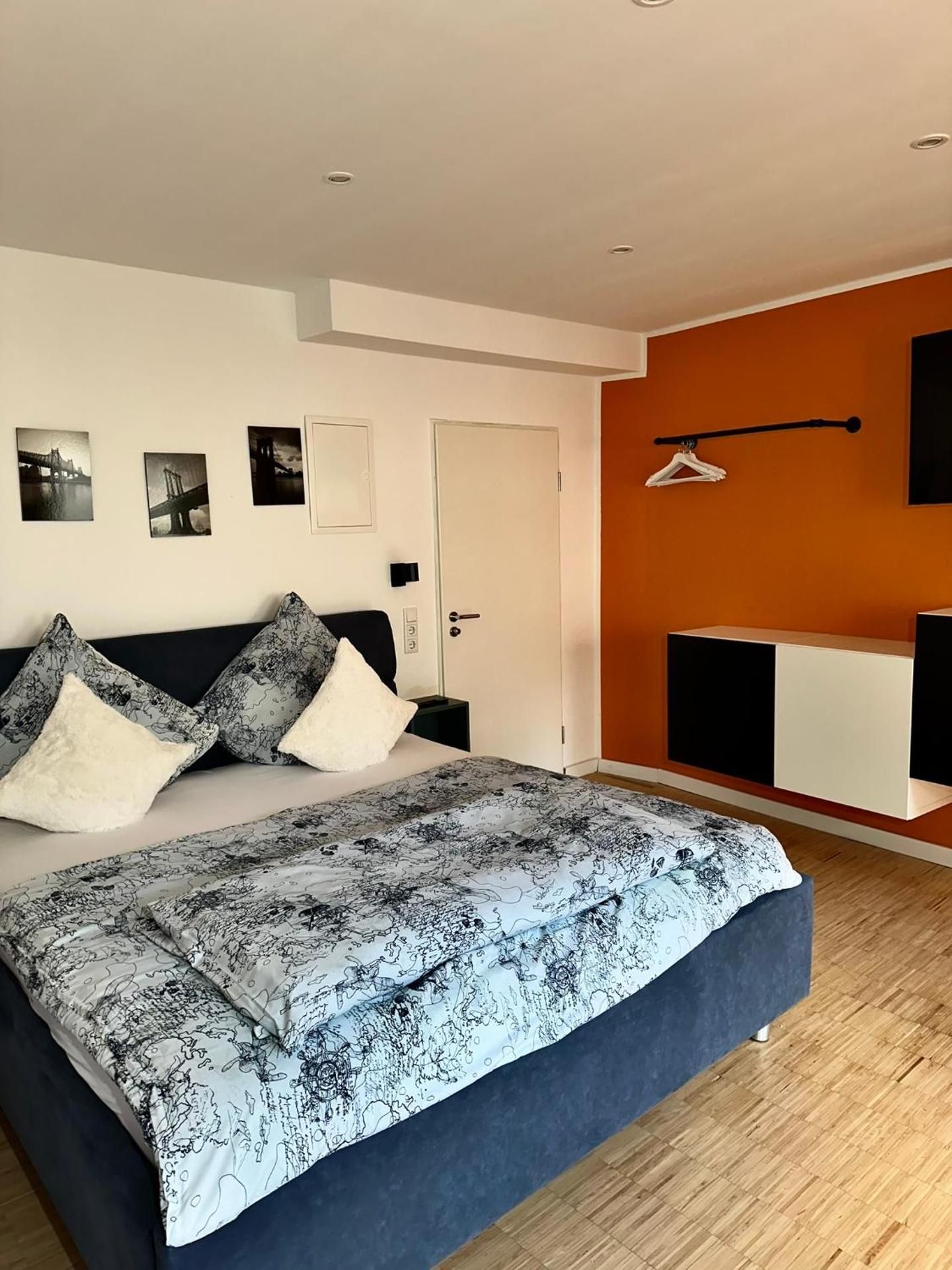 Large Double Room