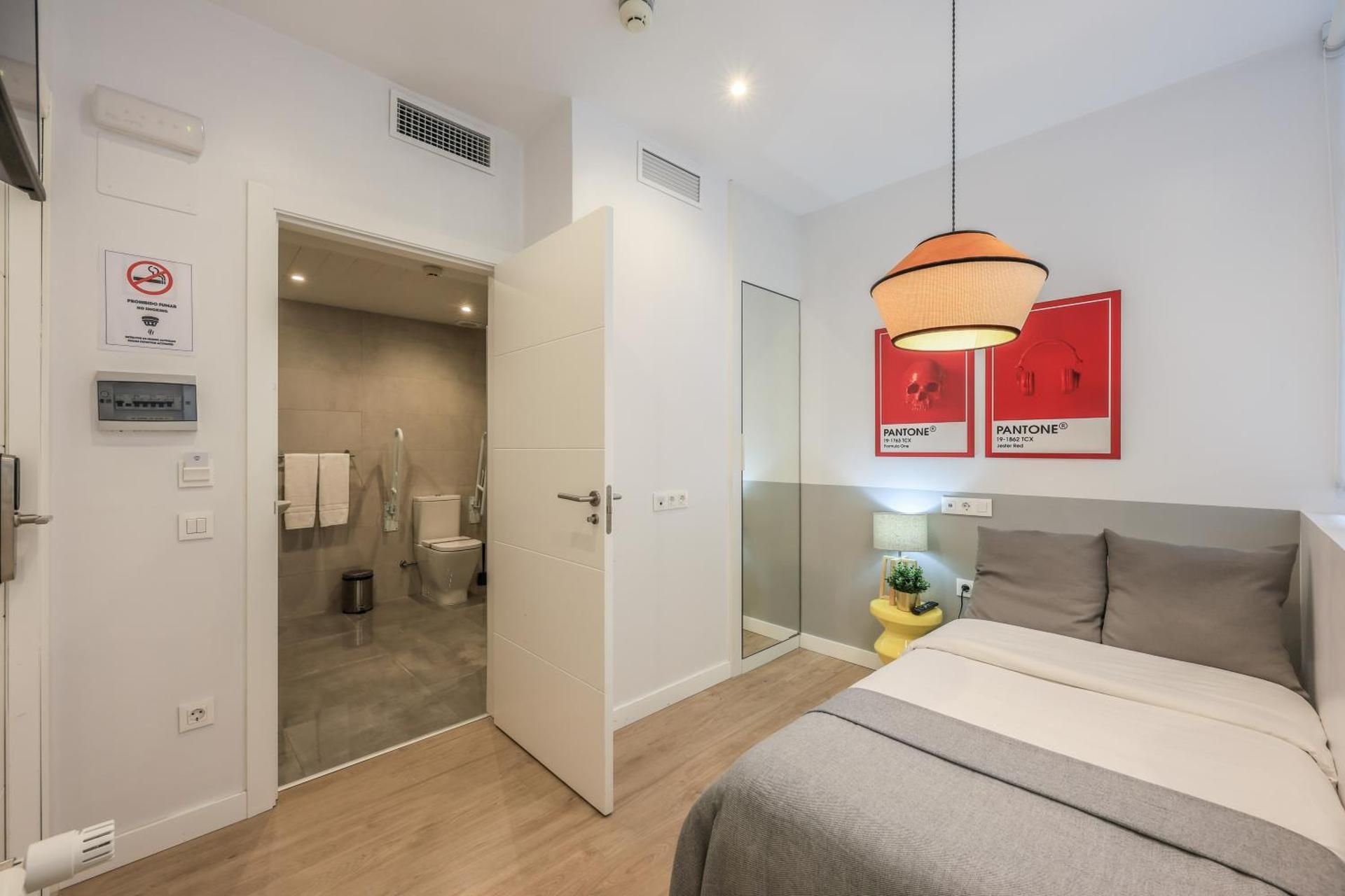Deluxe Single Room