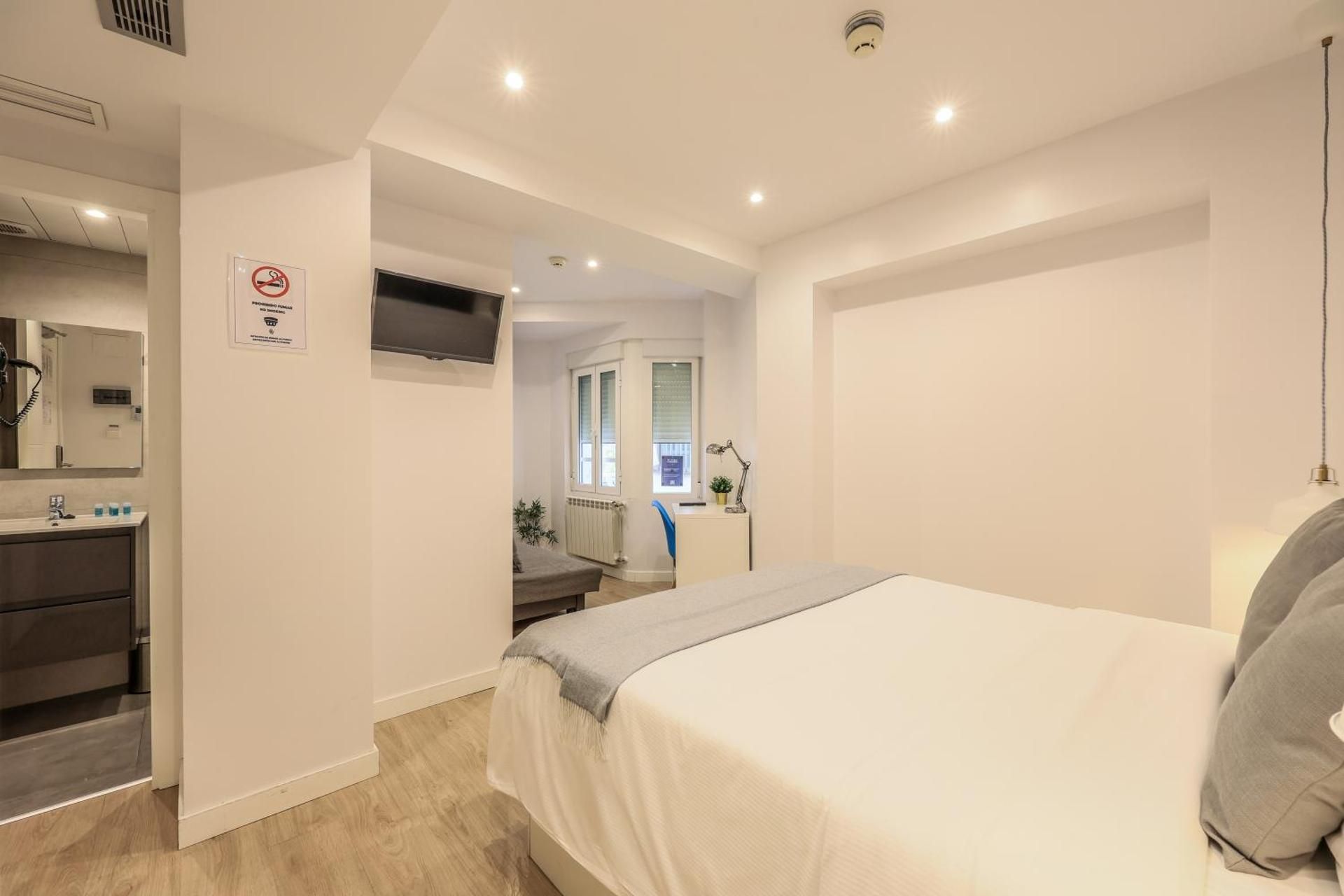 Economy Quadruple Room