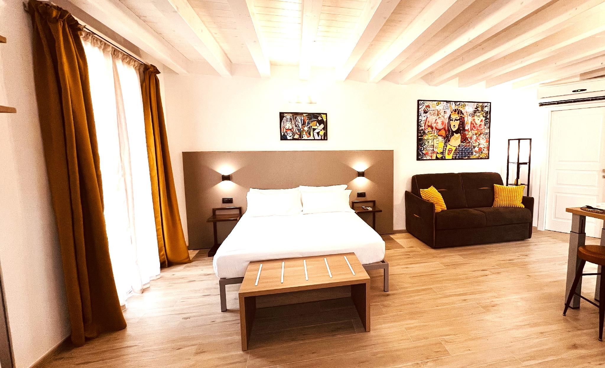 Jacuzzi Suite