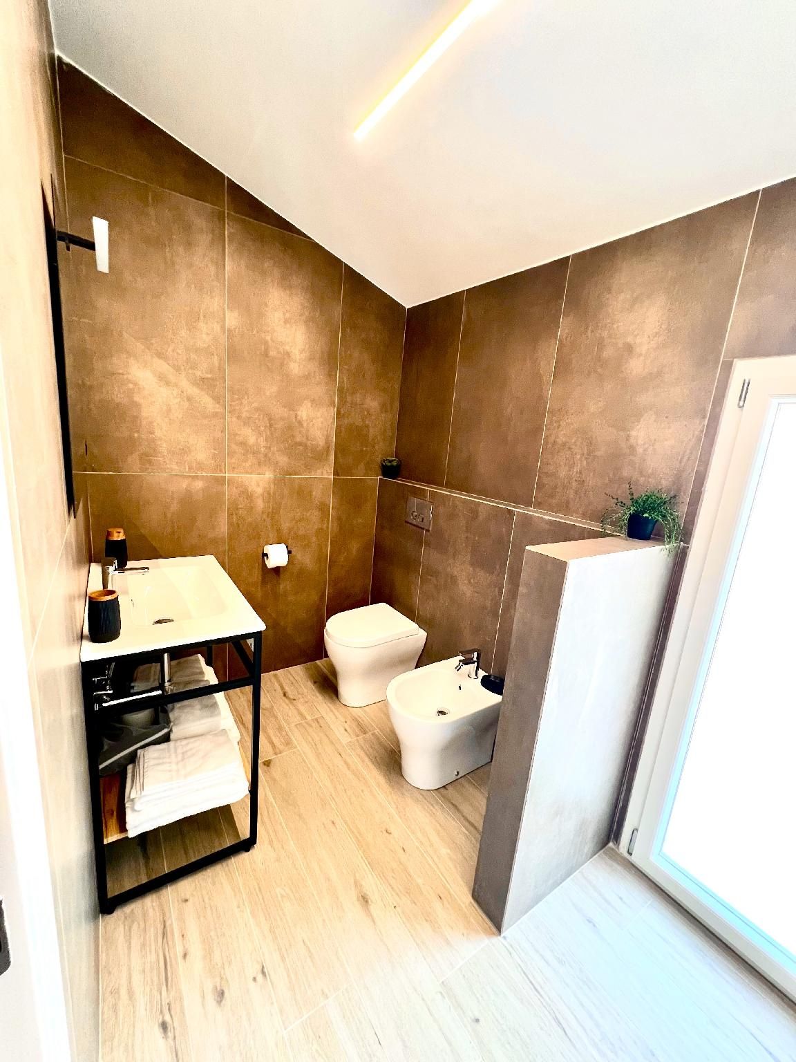 Jacuzzi Suite - Club - 18 And Above Only