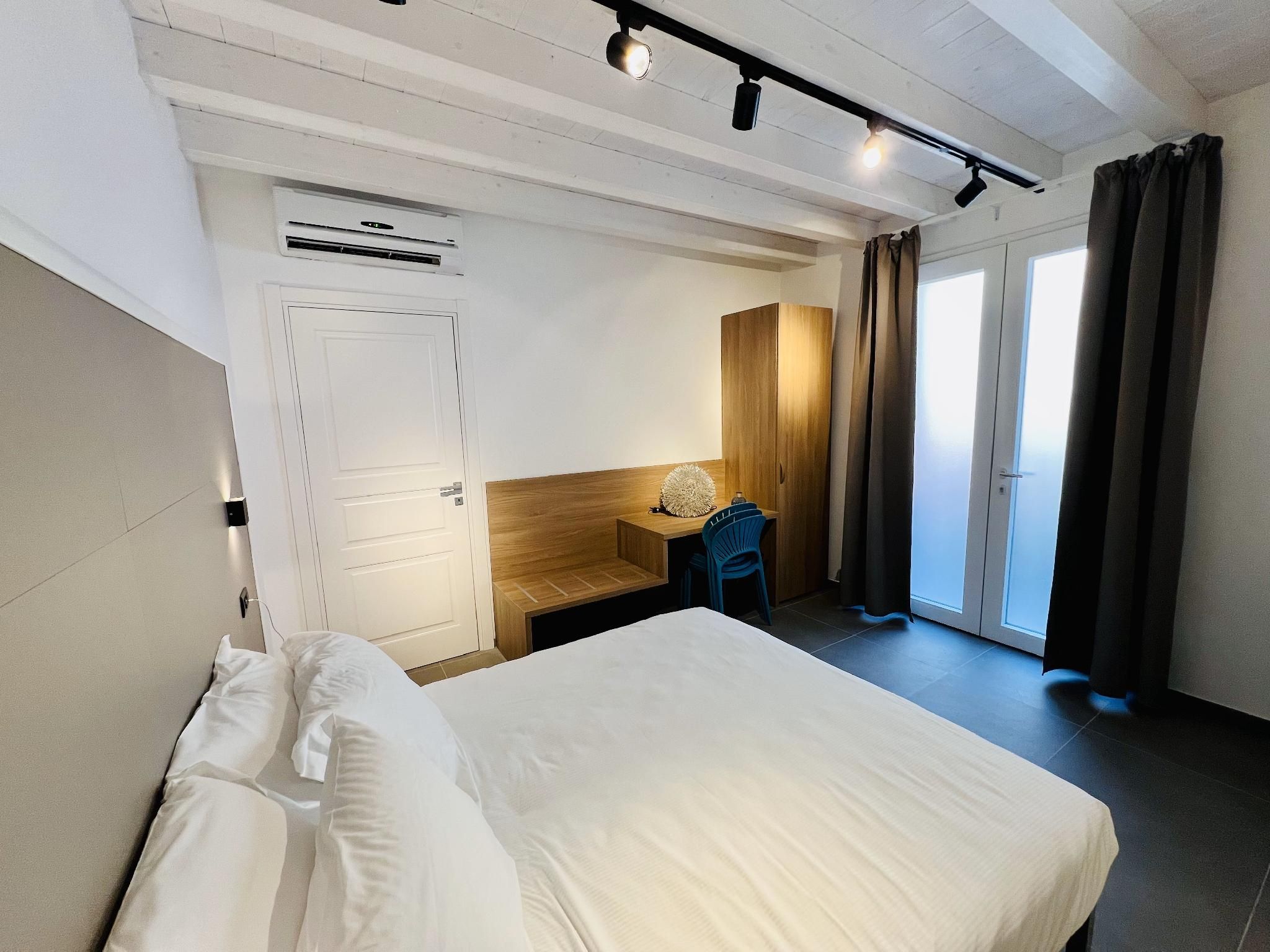 Apartment - 2 Bedrooms