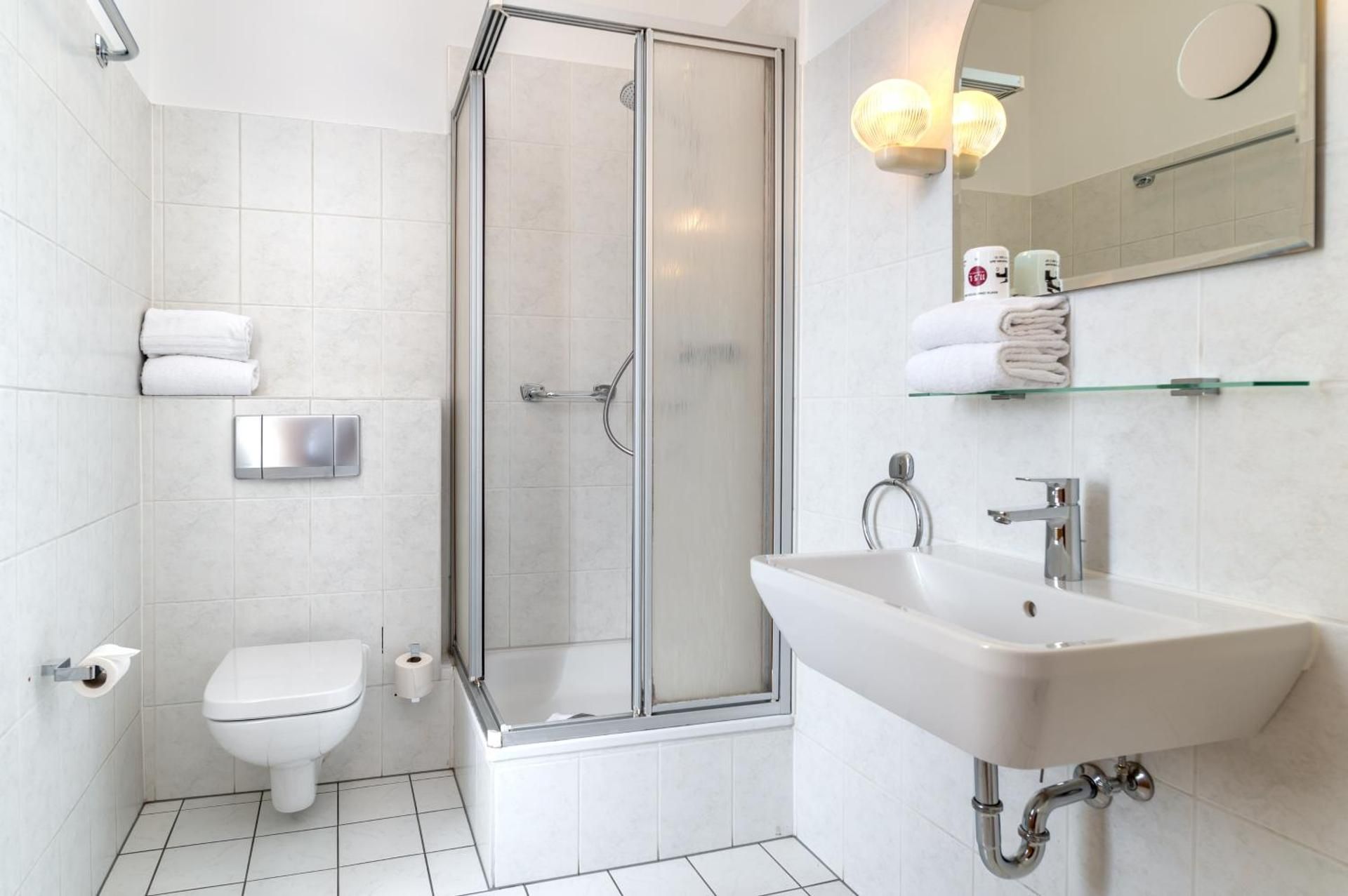 Standard Single Apartment