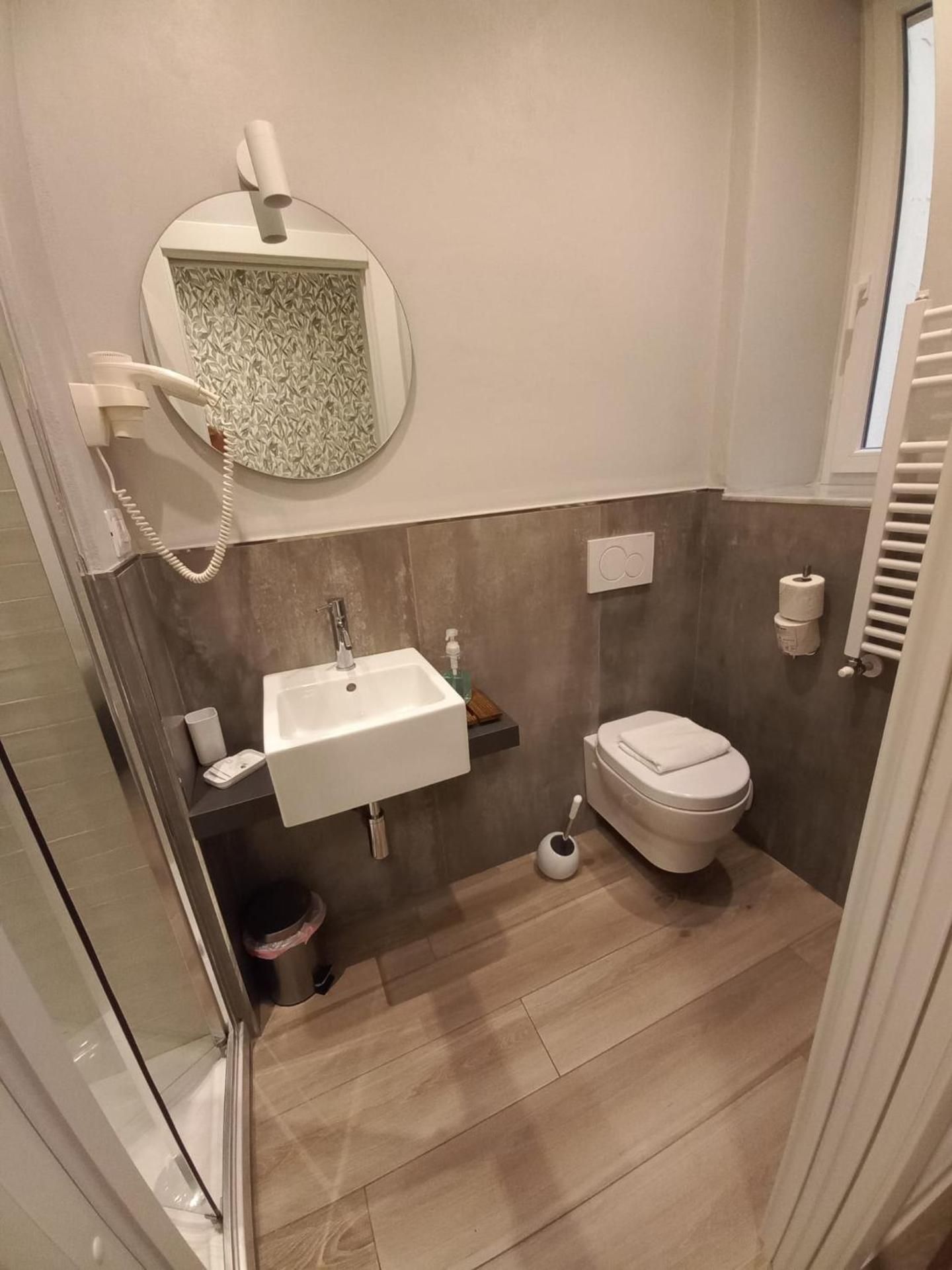 Single Room with Bathroom