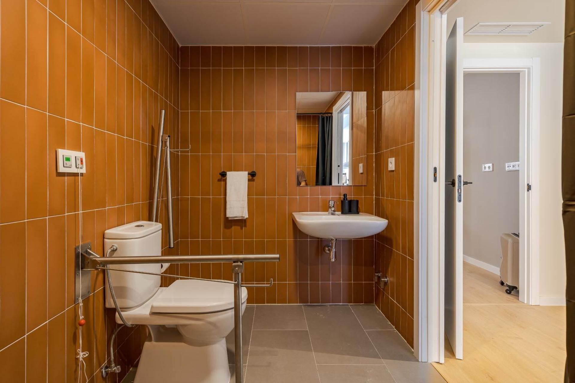 One-Bedroom Apartment (4 Adults)