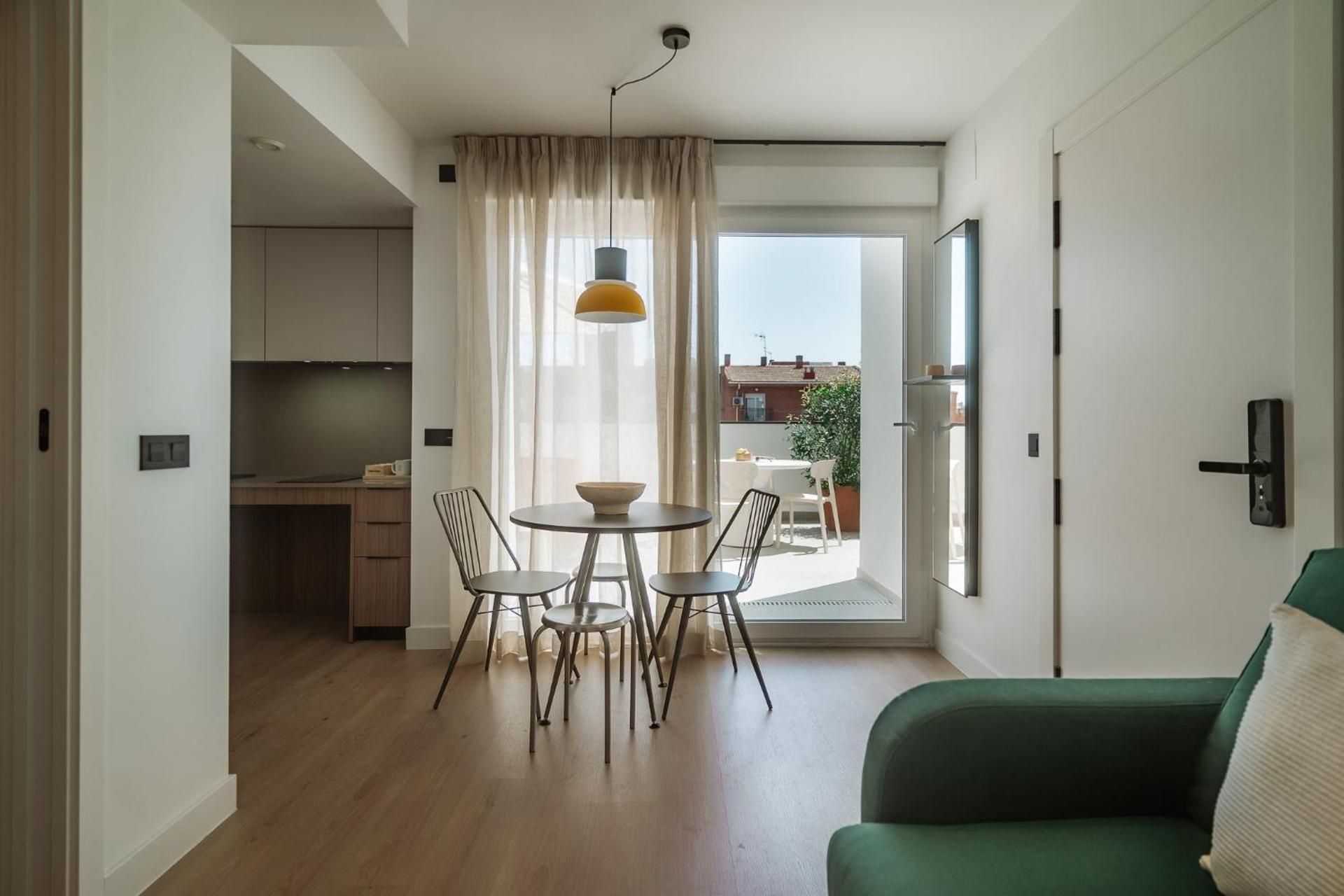 One-Bedroom Apartment