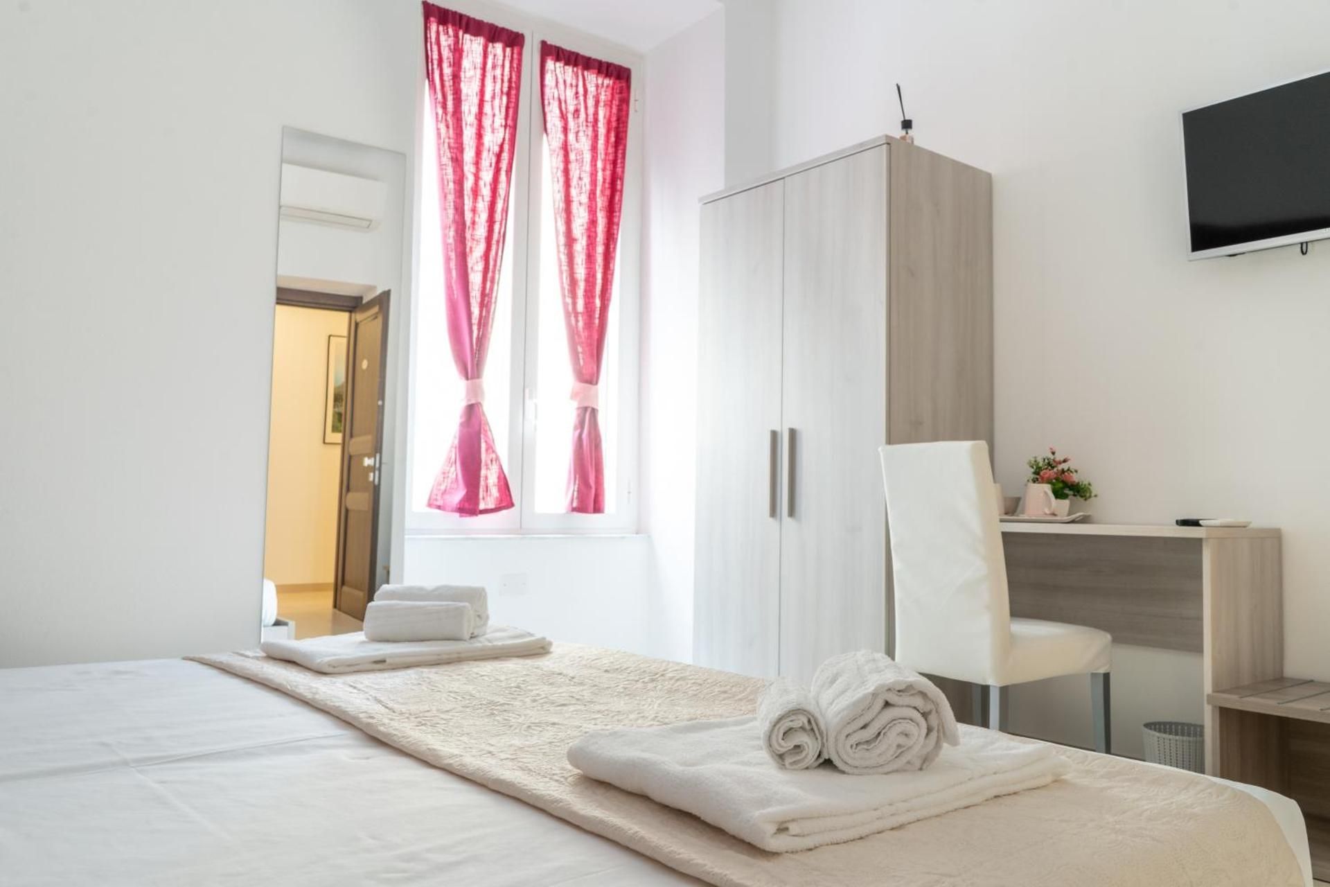 Double Room with Private External Bathroom