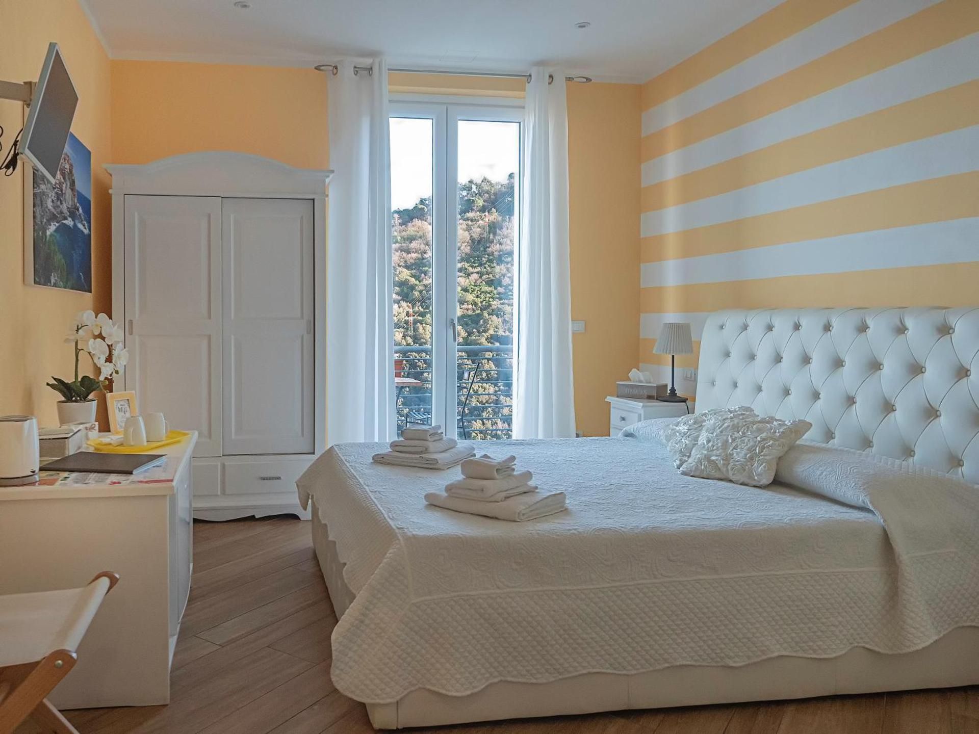 Double Room with Balcony and Sea View - Separate Building