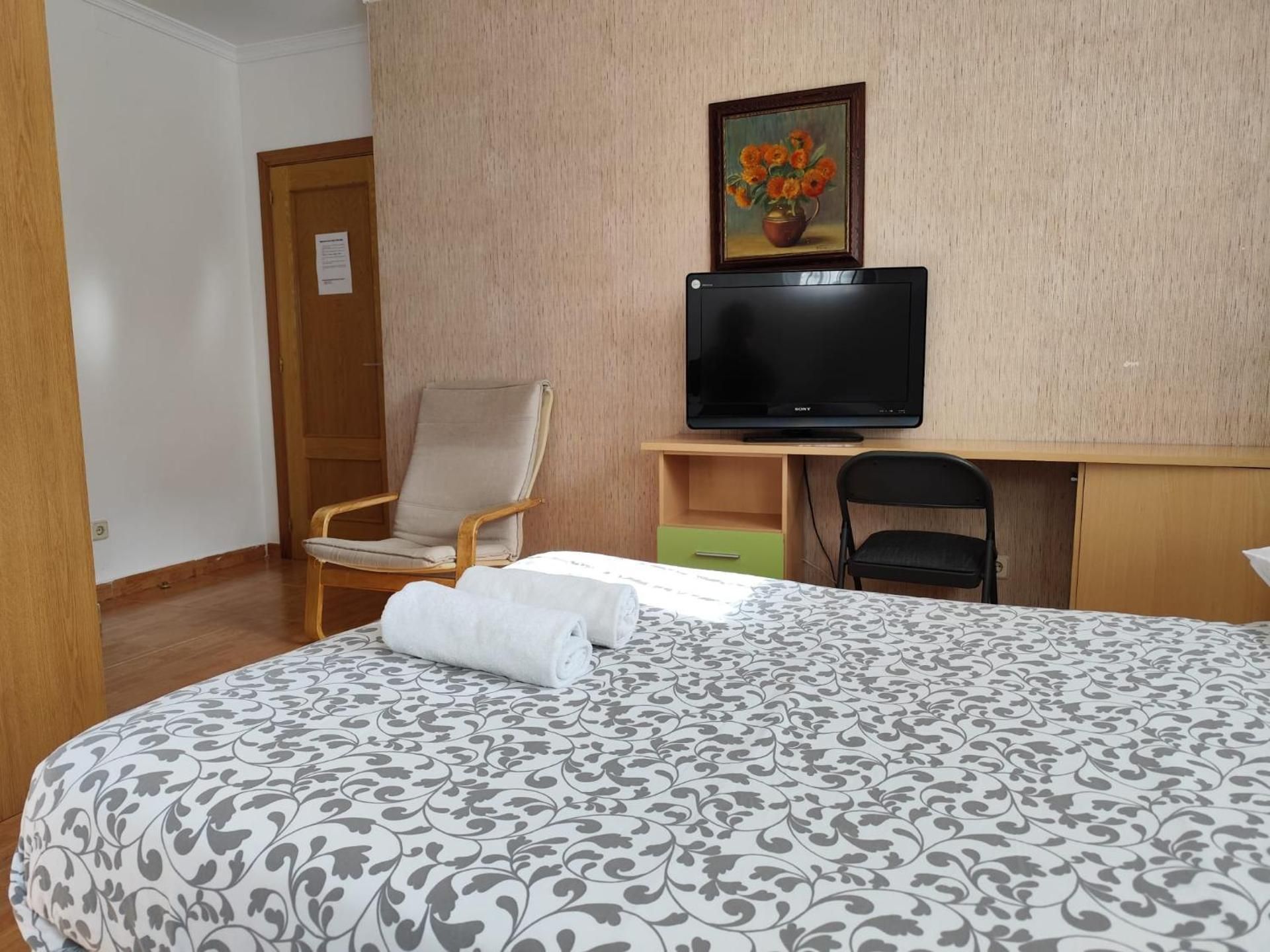Triple Room with Private Bathroom