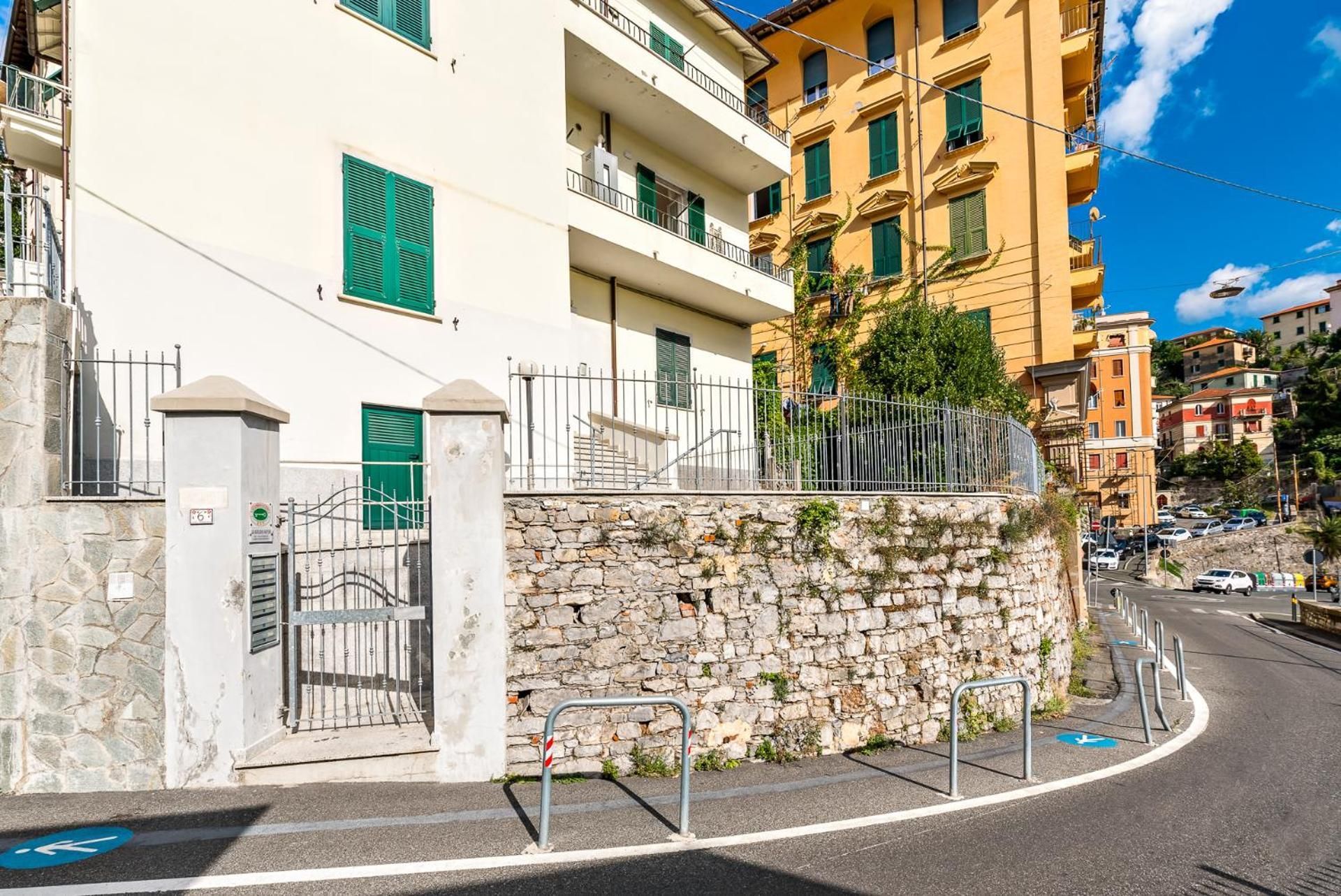 Lia Apartment