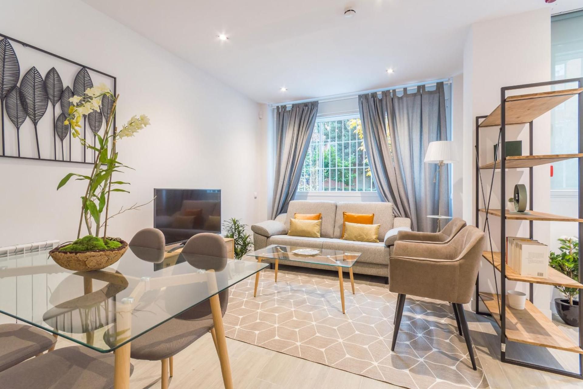 Two-Bedroom Apartment IV