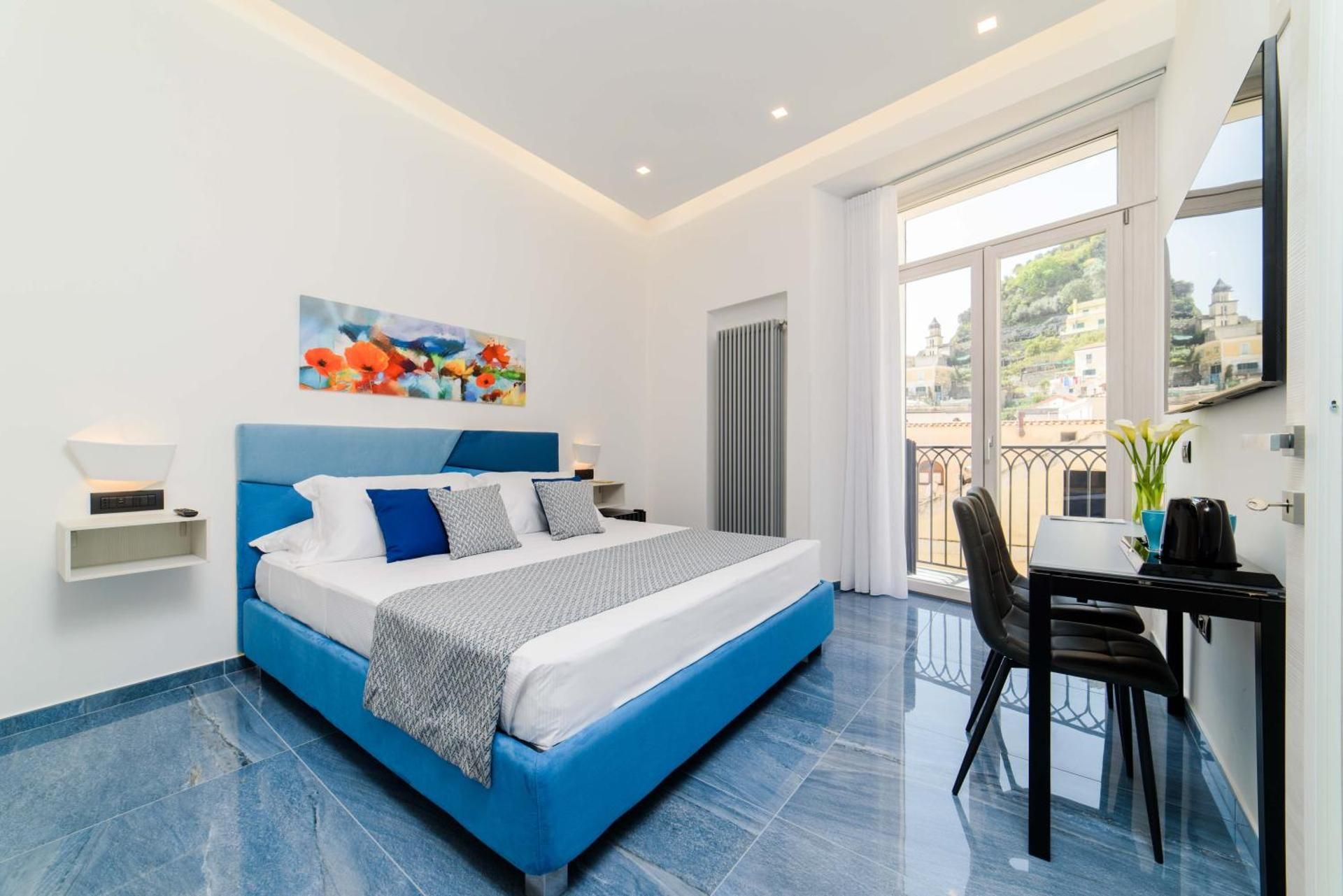Deluxe King Suite