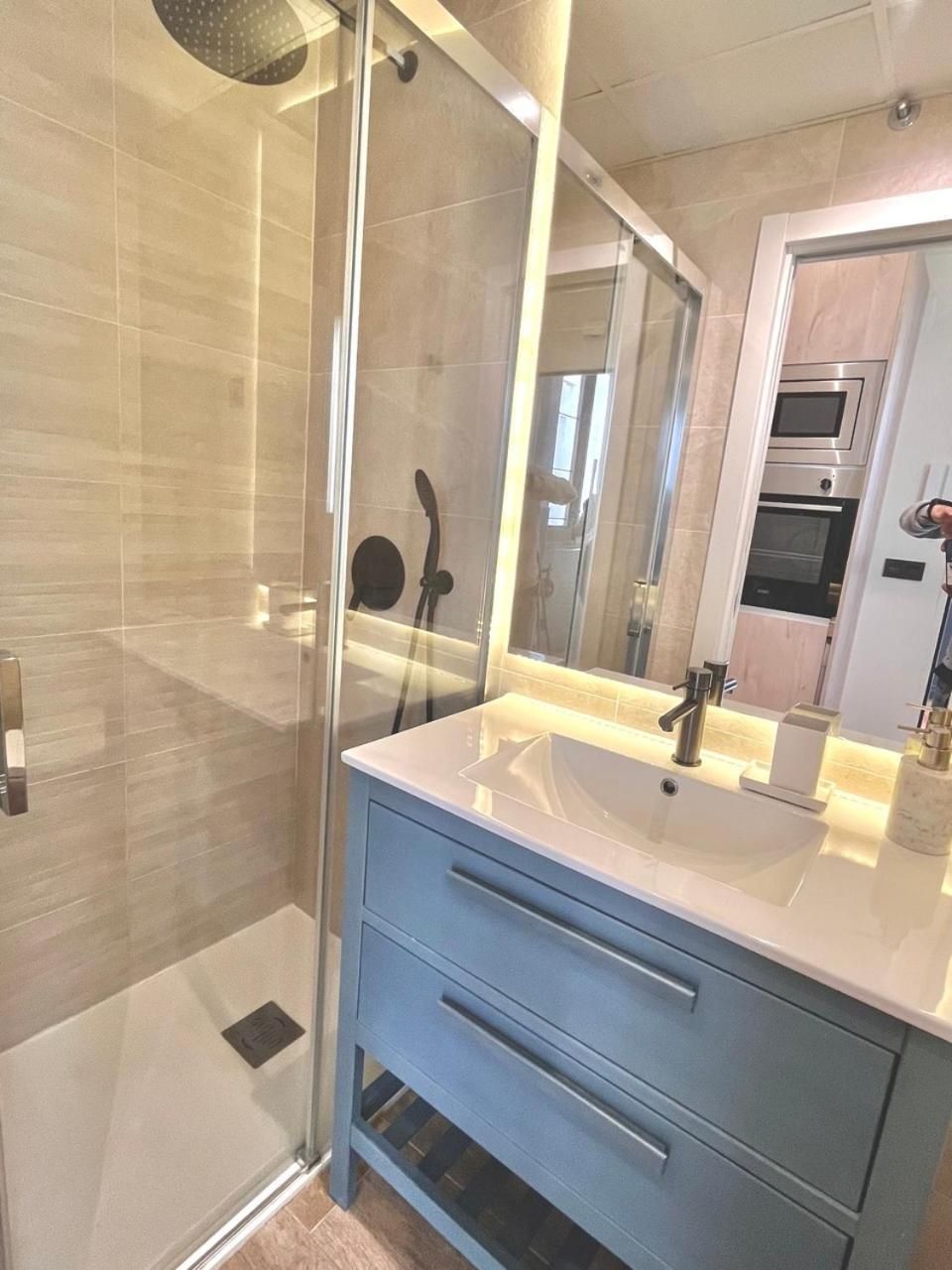 Superior One-Bedroom Apartment with Balcony