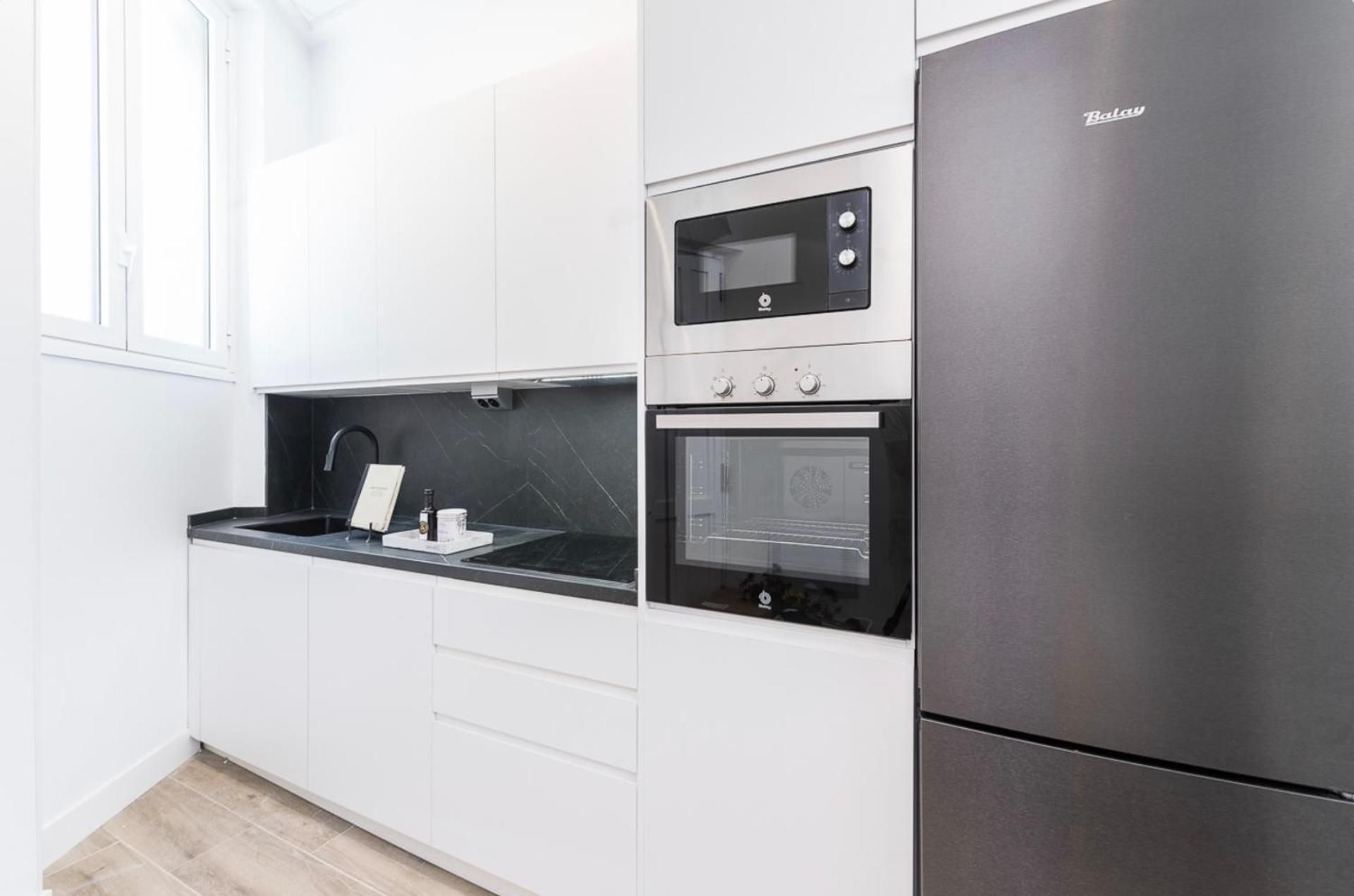 Three-Bedroom Deluxe Apartment