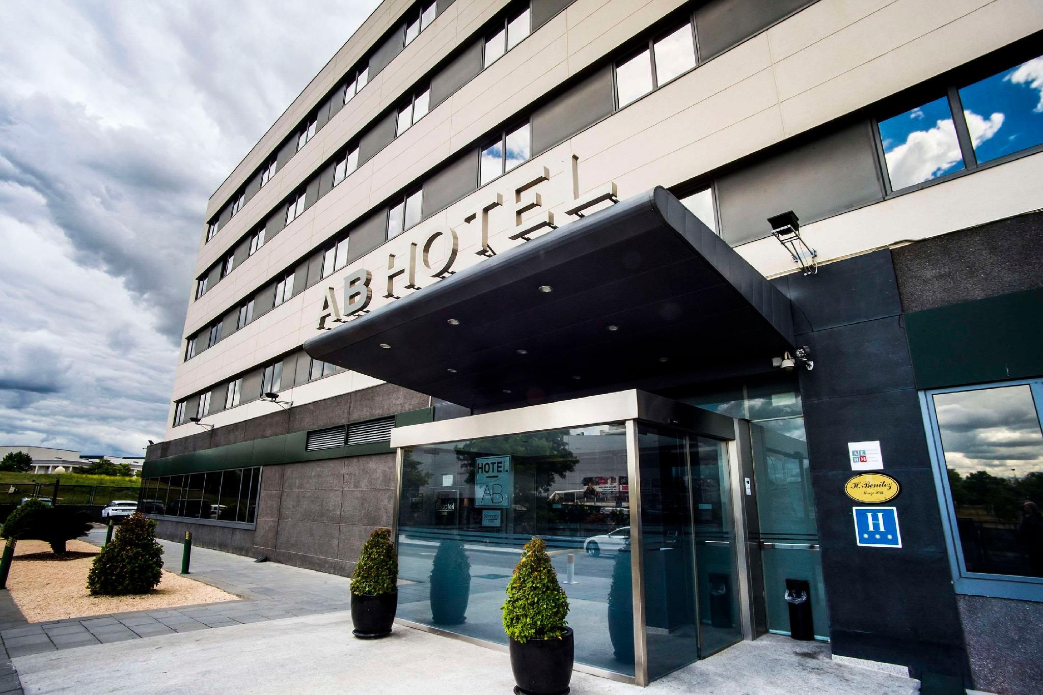 AB Rivas, Ascend Hotel Collection