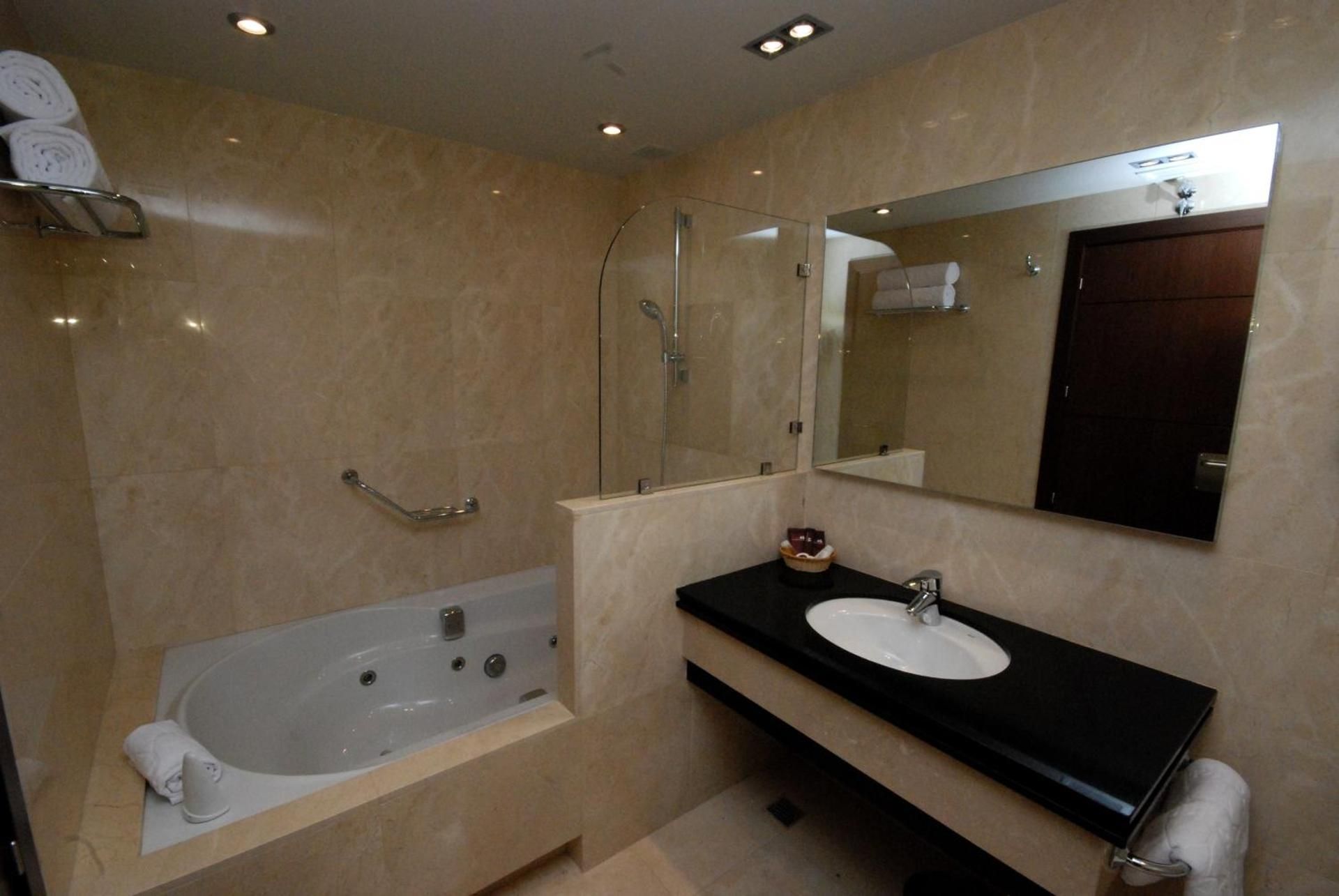 Deluxe Double Room with Hot Tub
