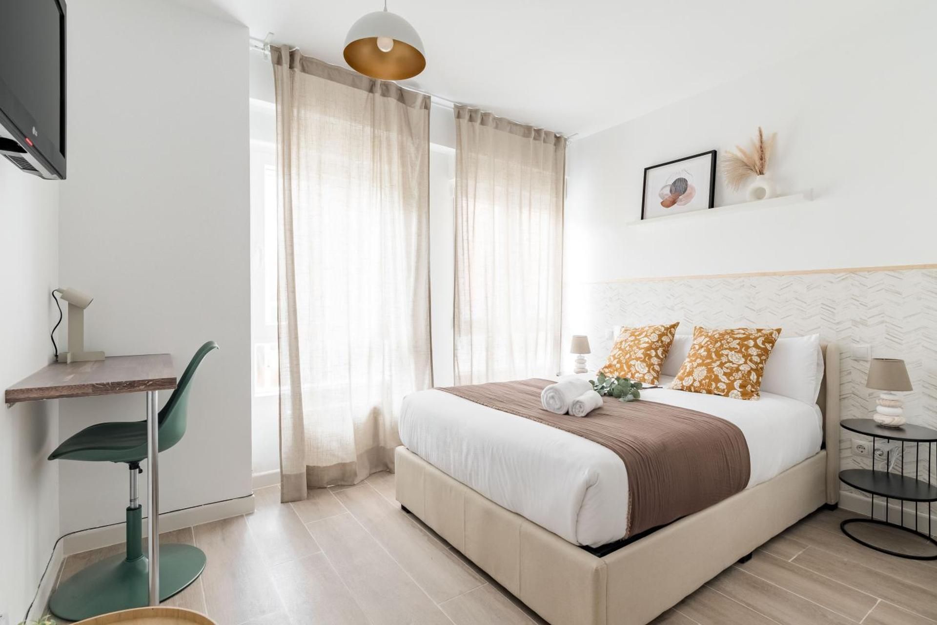 Double Room with Shared Bathroom