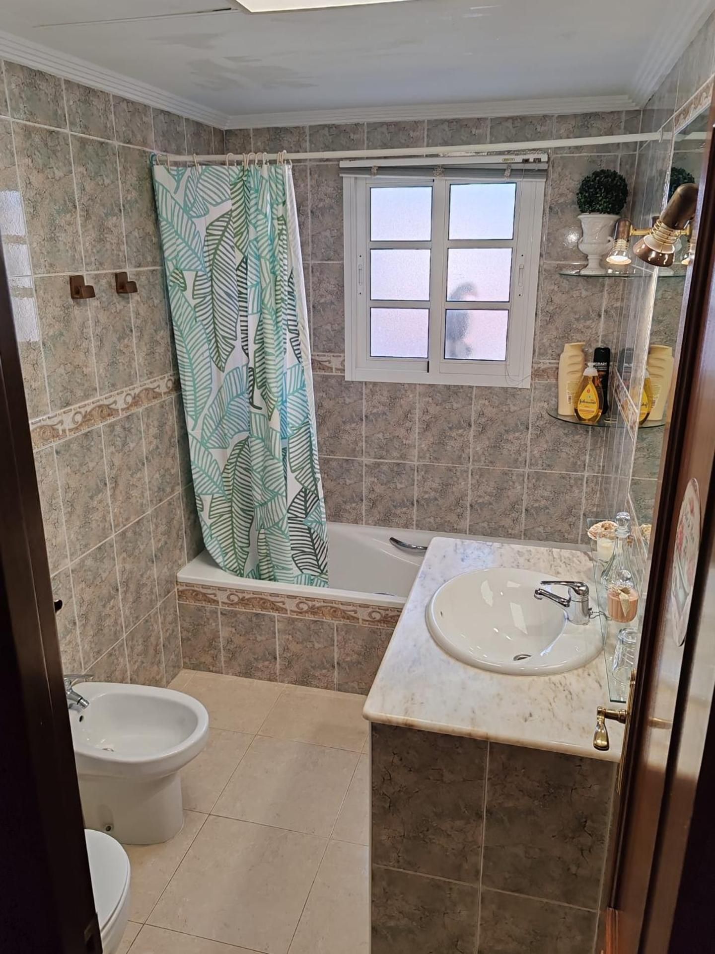 Double Room with Shared Toilet