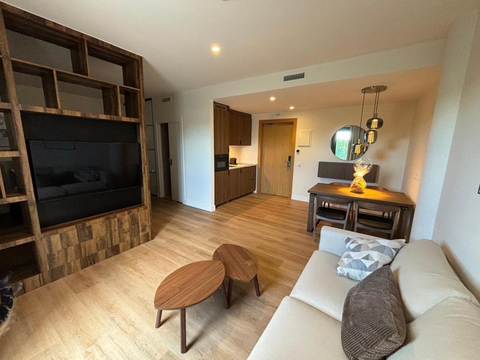 Premium Suite with Terrace