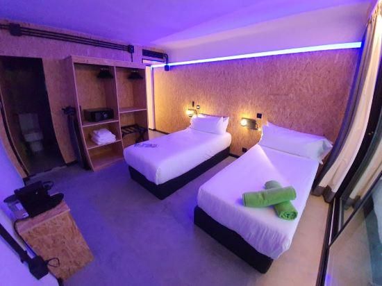 Twin Room with Balcony