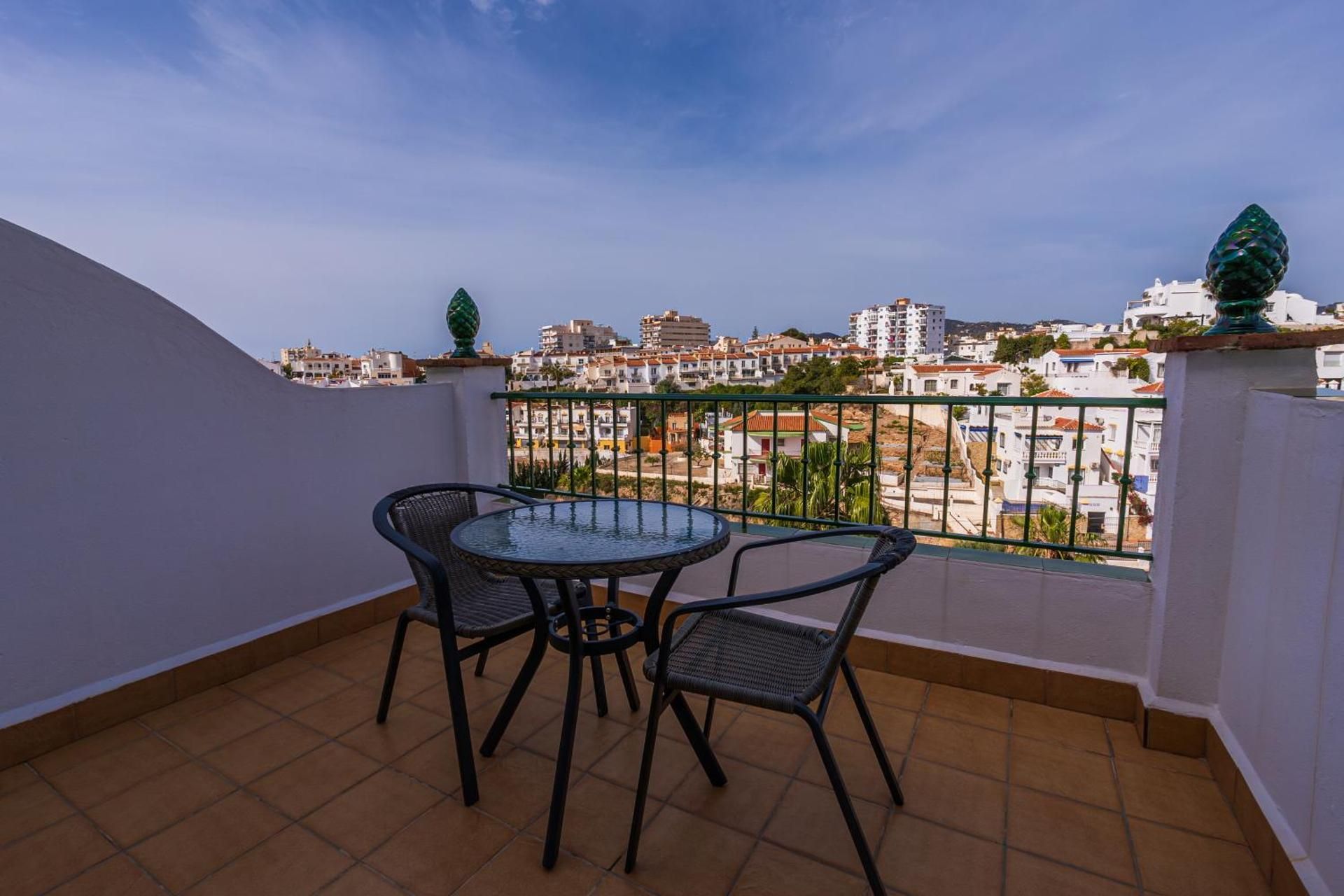 Apartamentos Turisticos Jose Cruz Studio Apartment 2