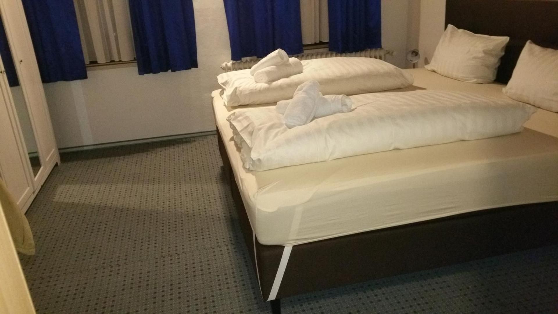 Double Room with Shared Bathroom
