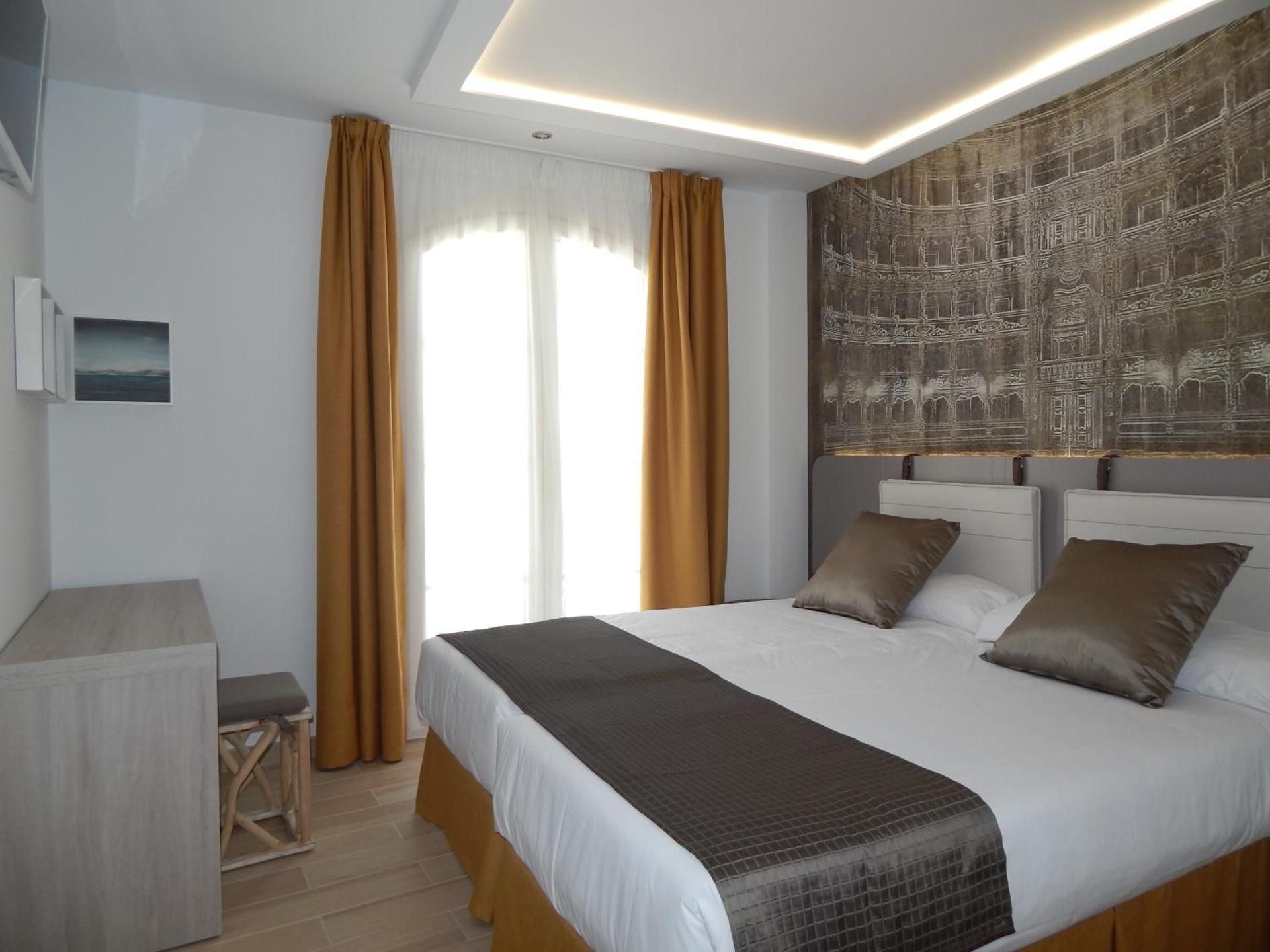 Hostal Dona Carmen (Adults Only) Deluxe Double Room