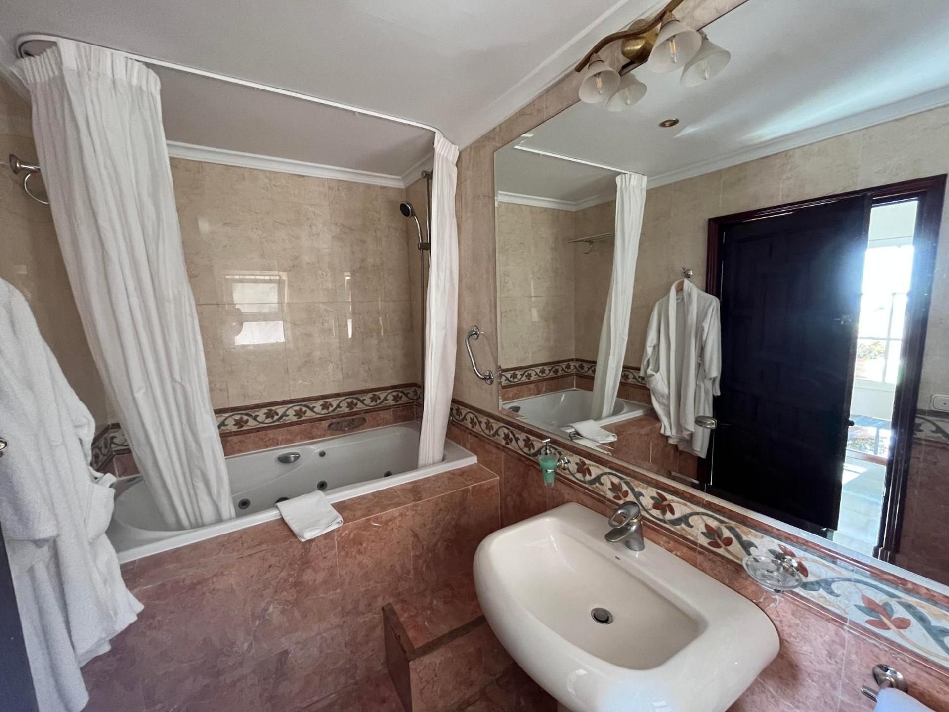 Hotel Paraiso Del Mar Villa Suite 2