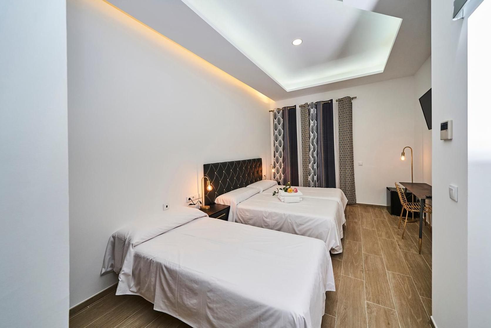 Triple Room with Pool View