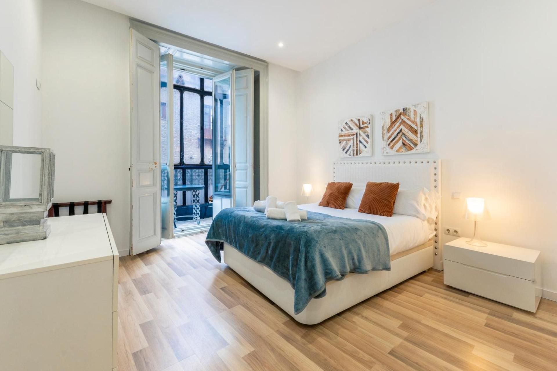 Apartment with Balcony