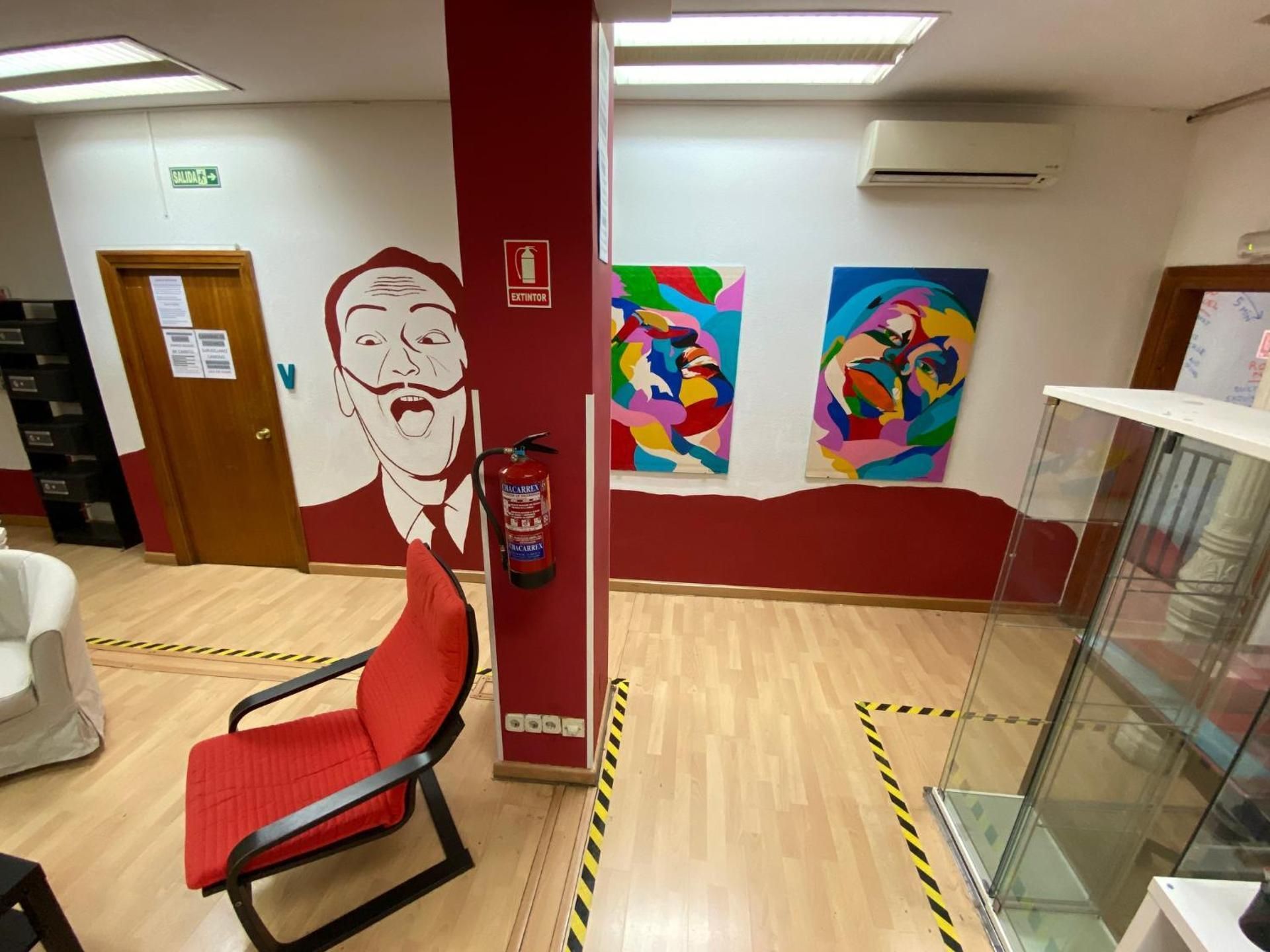 shared lounge/tv area