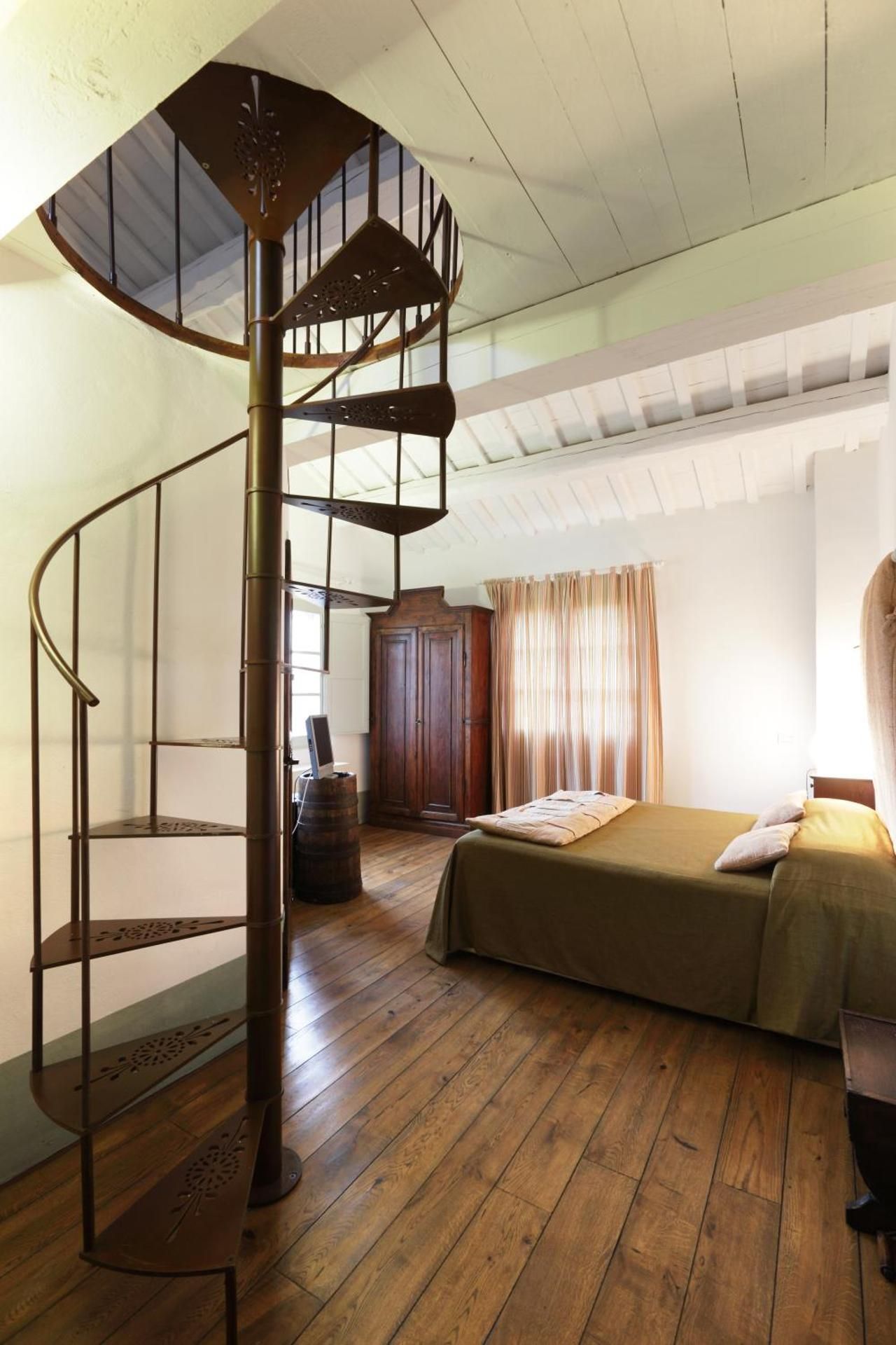 Classic Quadruple Room