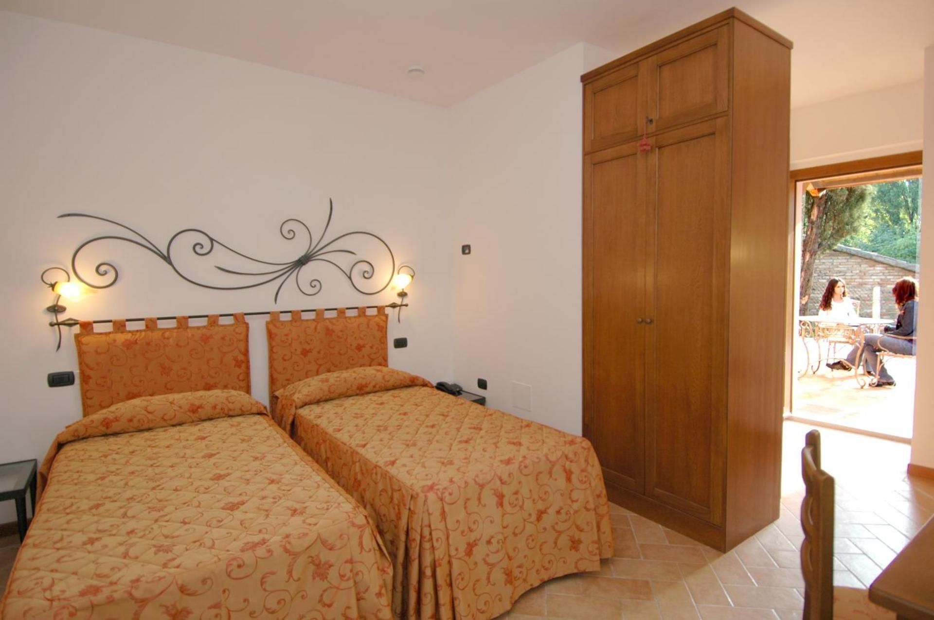 Double or Twin Room with Swimming Pool Access