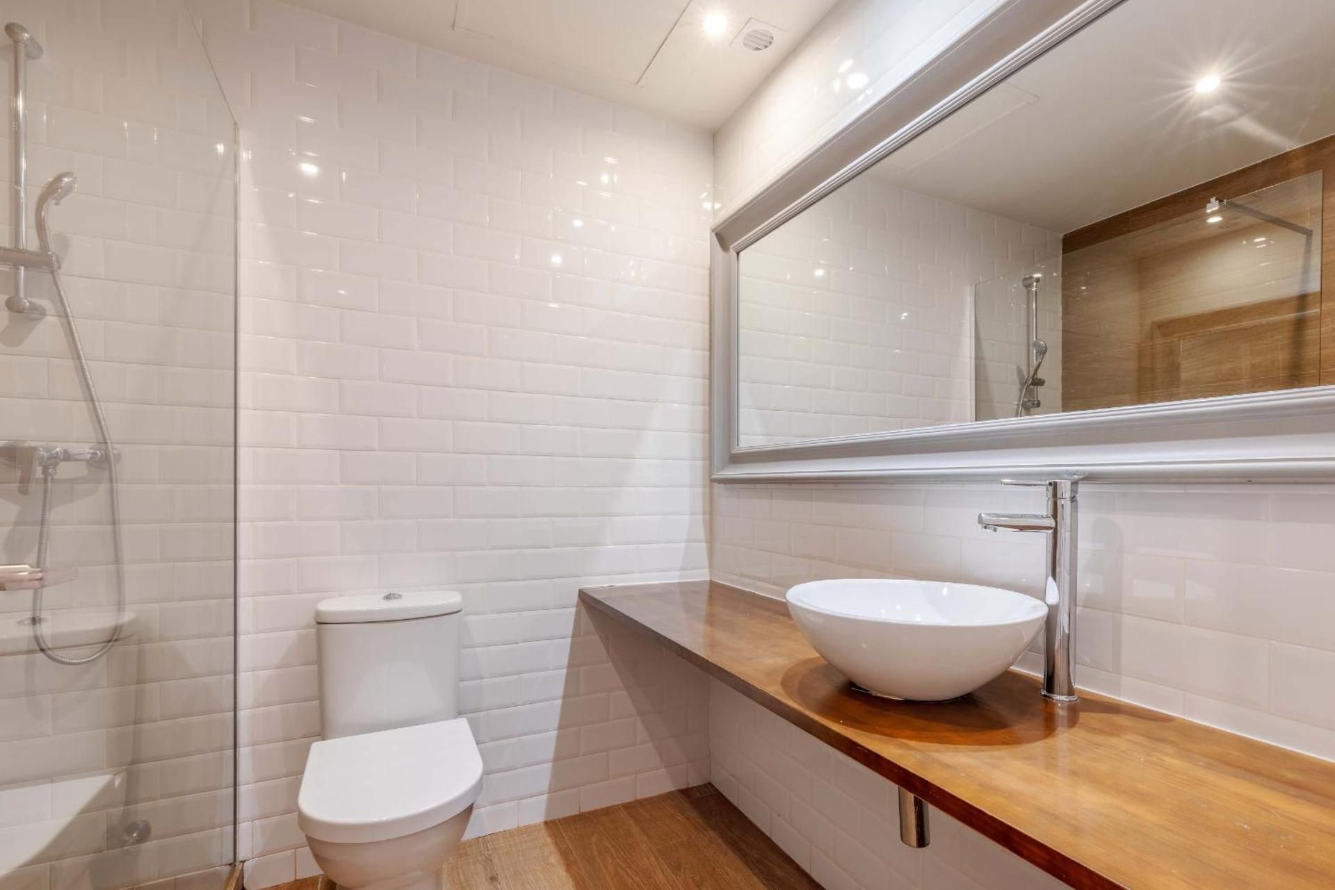 Three-Bedroom Apartment III