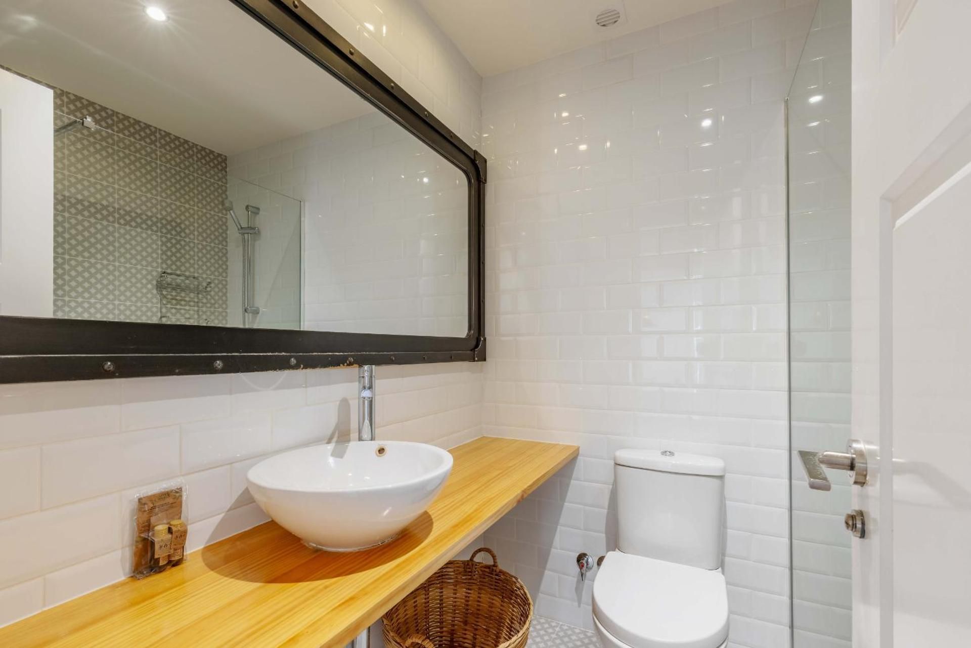 Two Bedroom 1 bathroom with Terrace II