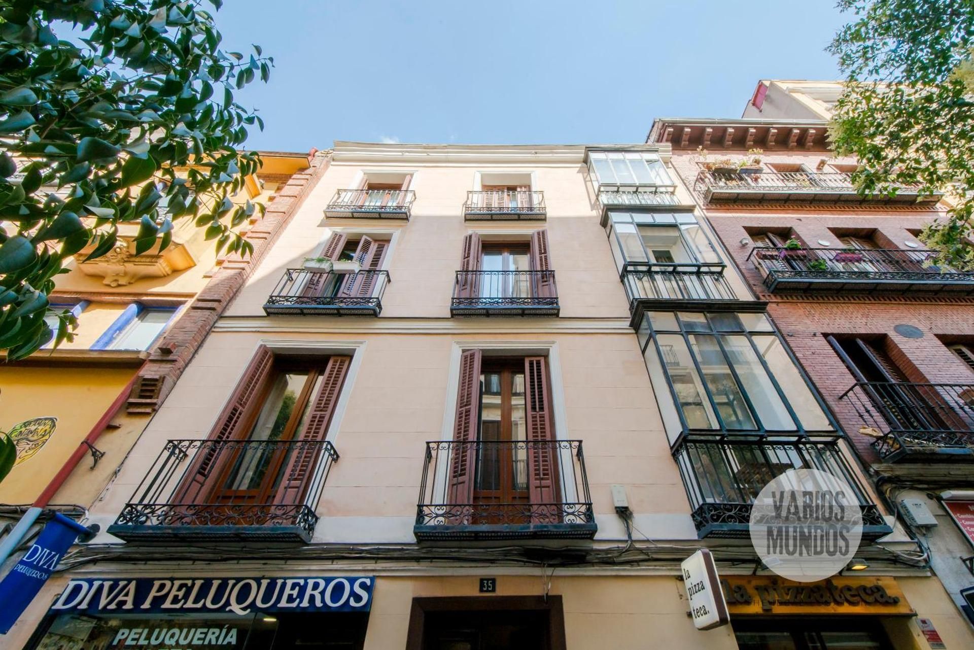 Leon Urban Suites