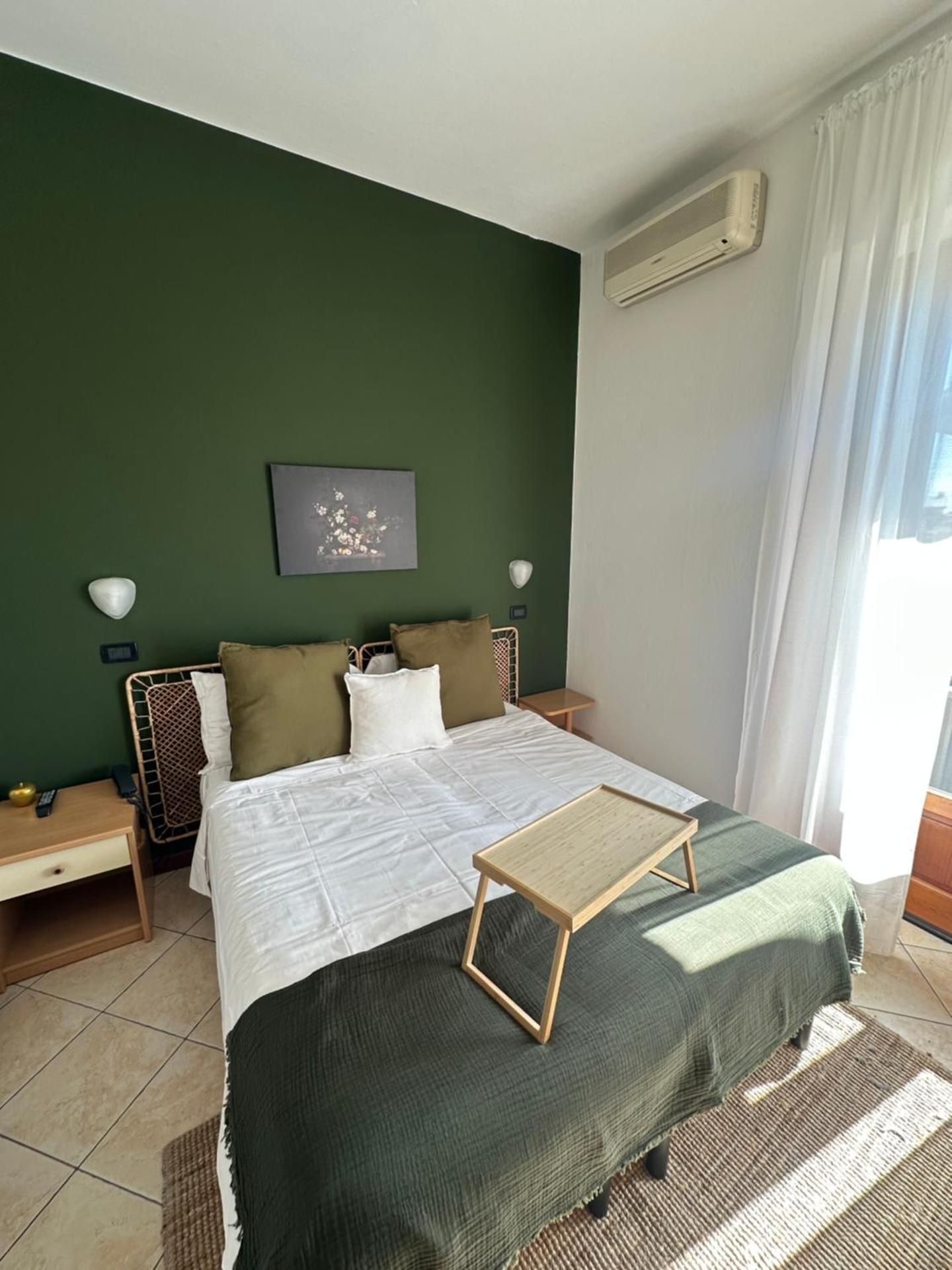 Basic Triple Room