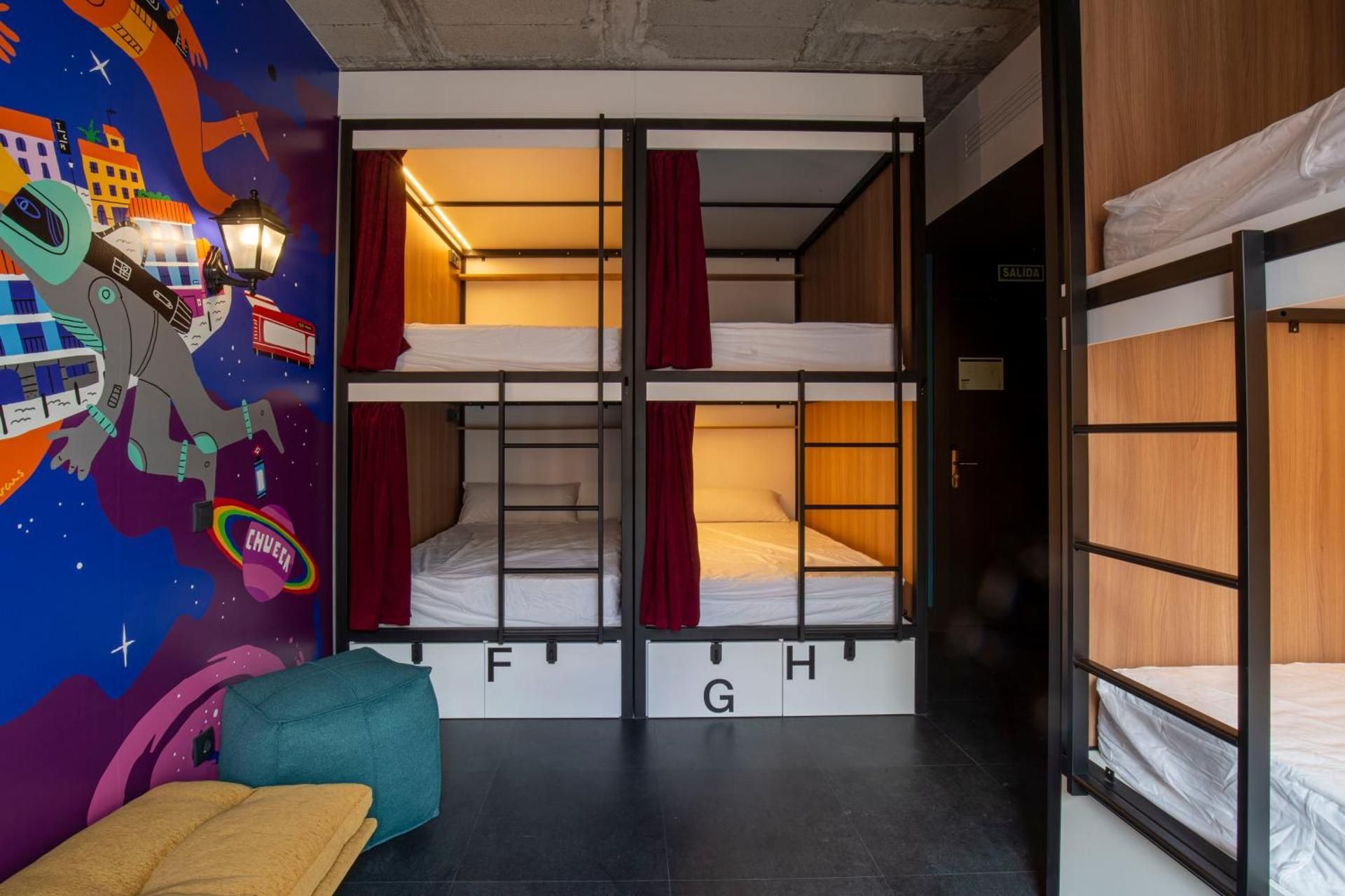 1 Person in 8-Bed Premium Dormitory with En-Suite Bathroom - Mixed