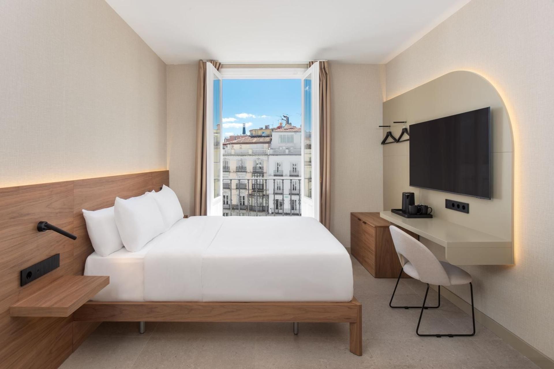 Junior Suite with Balcony